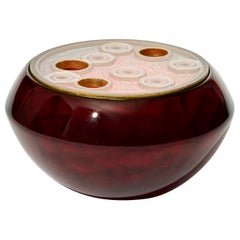 Géode d'agate d'ambre, une sculpture en verre coulé rouge, transparent et ambré d'Angela Jarman