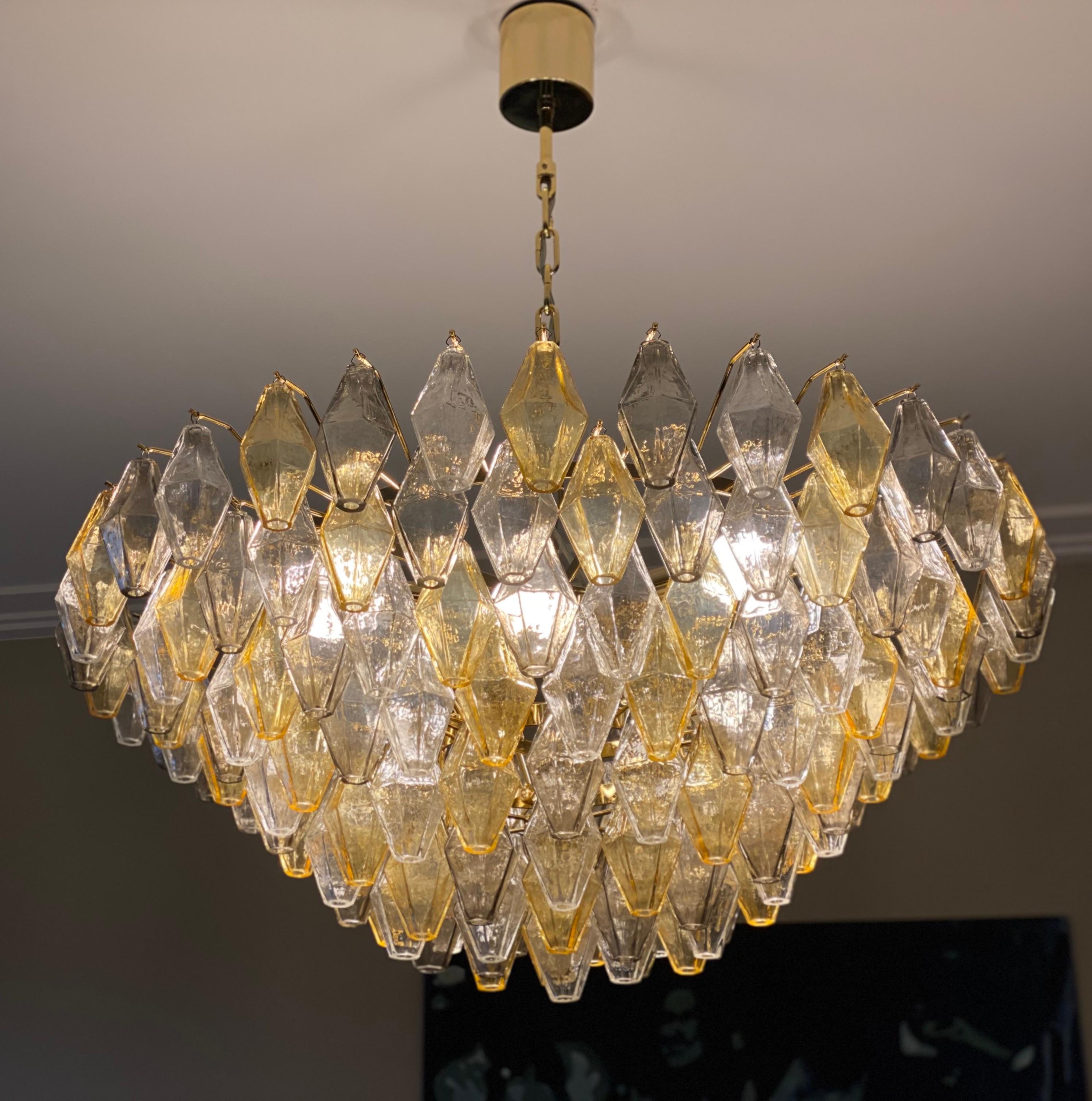 Fin du 20e siècle Grand lustre ou plafonnier en verre de Murano Poliedri gris et ambré en vente