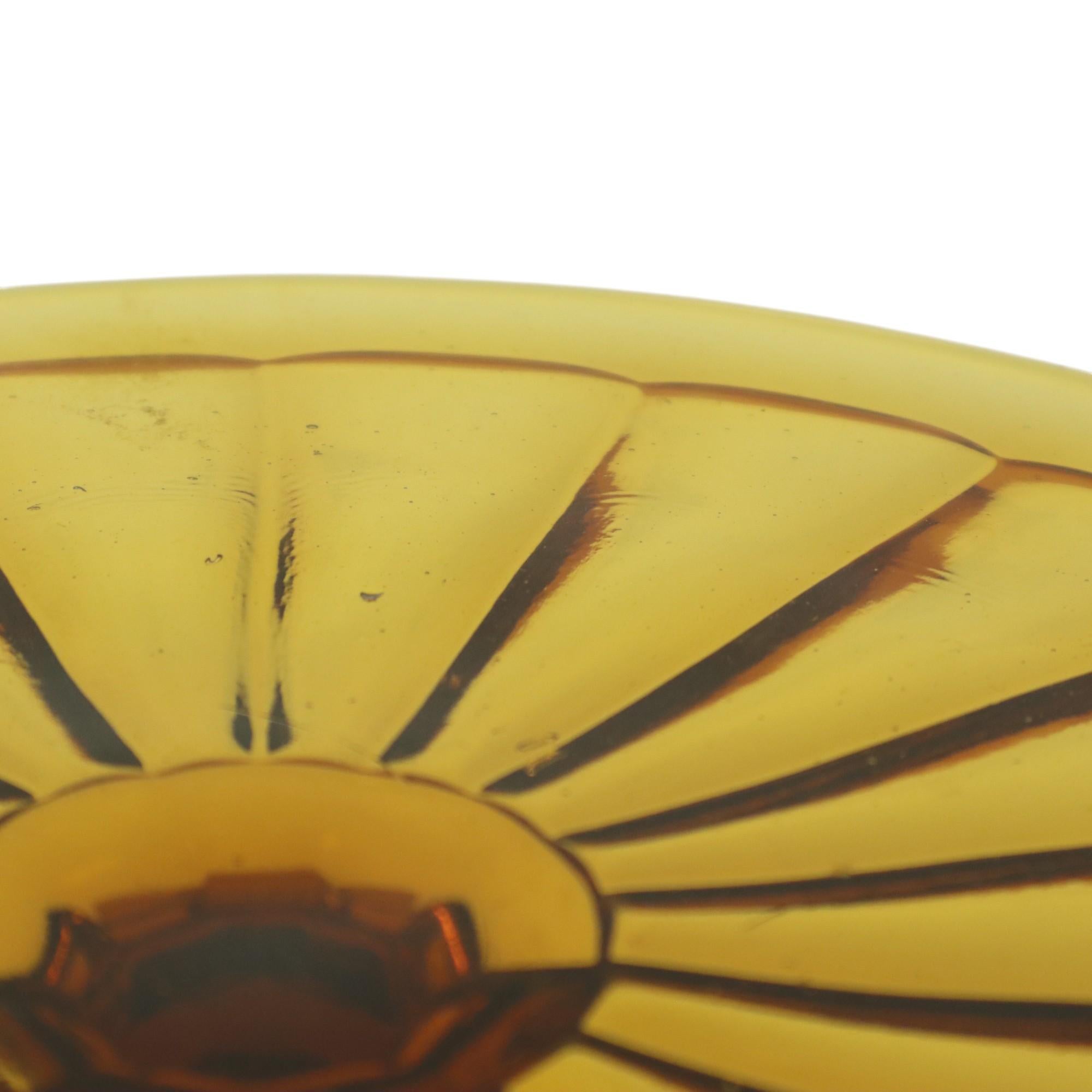 Plat à gâteaux Art Déco en ambre Scailmont en vente 6