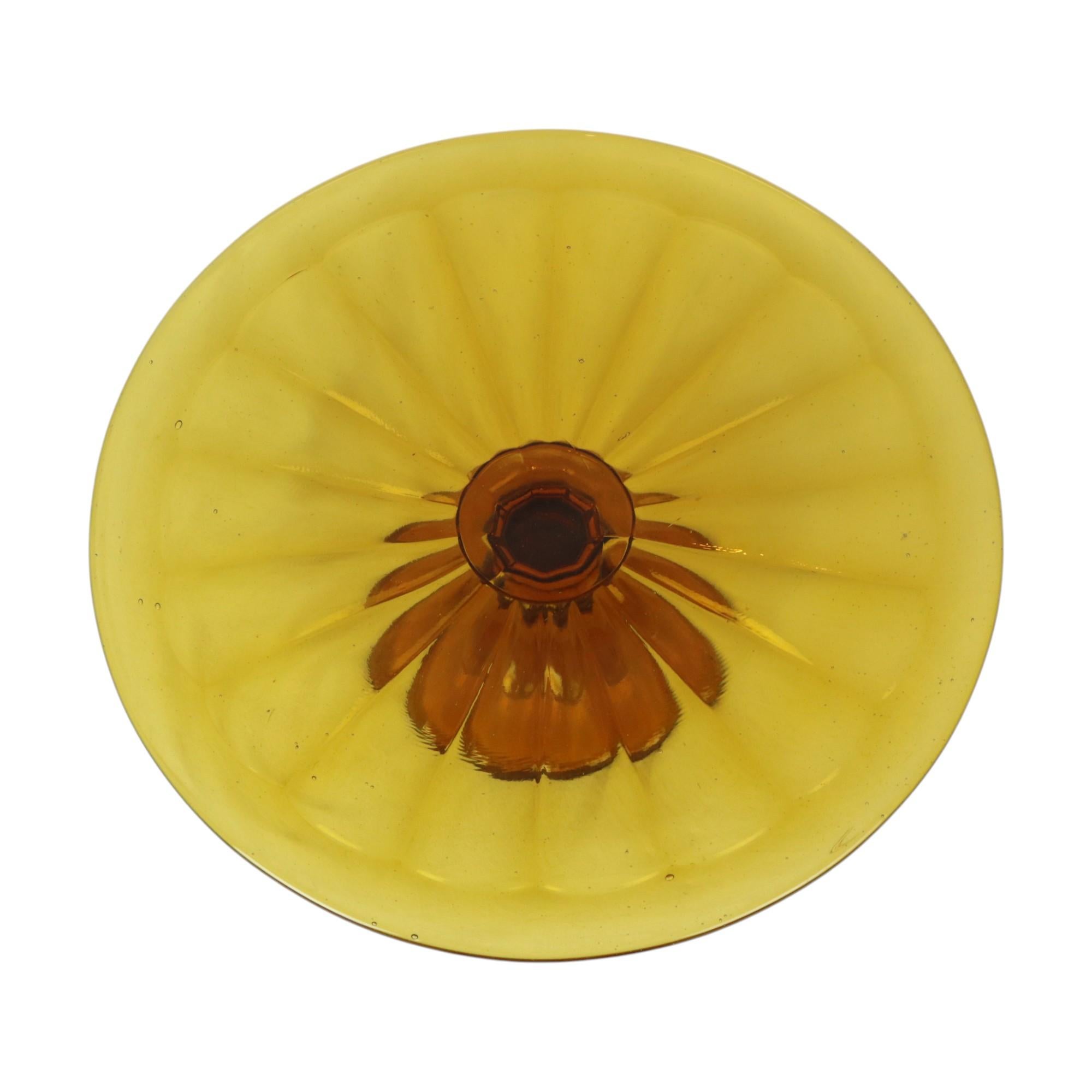 Plat à gâteaux Art Déco en ambre Scailmont en vente 7