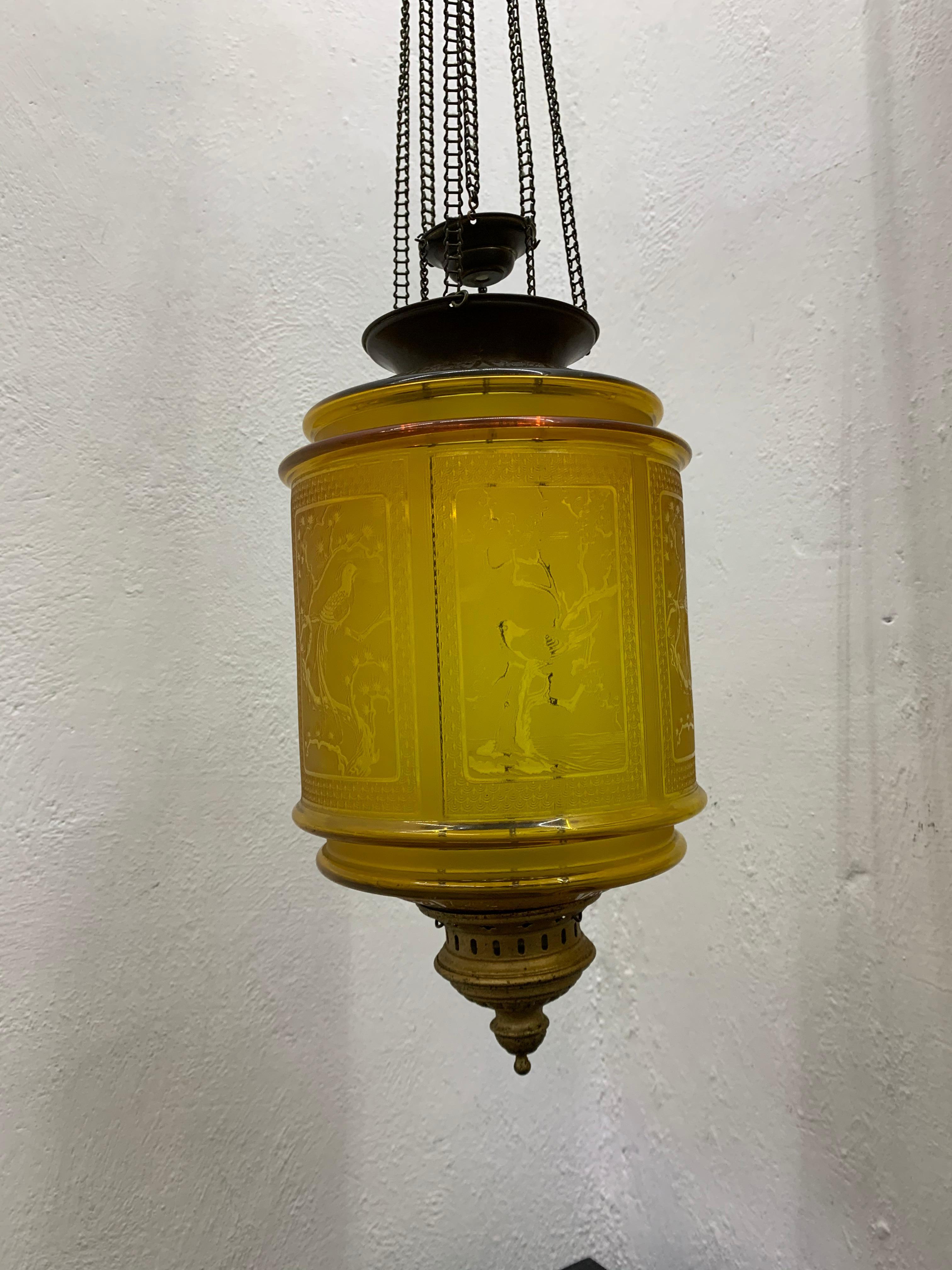 Farol de ámbar Art Nouveau para velas de Baccarat Francia, con pájaros, hacia 1890 4