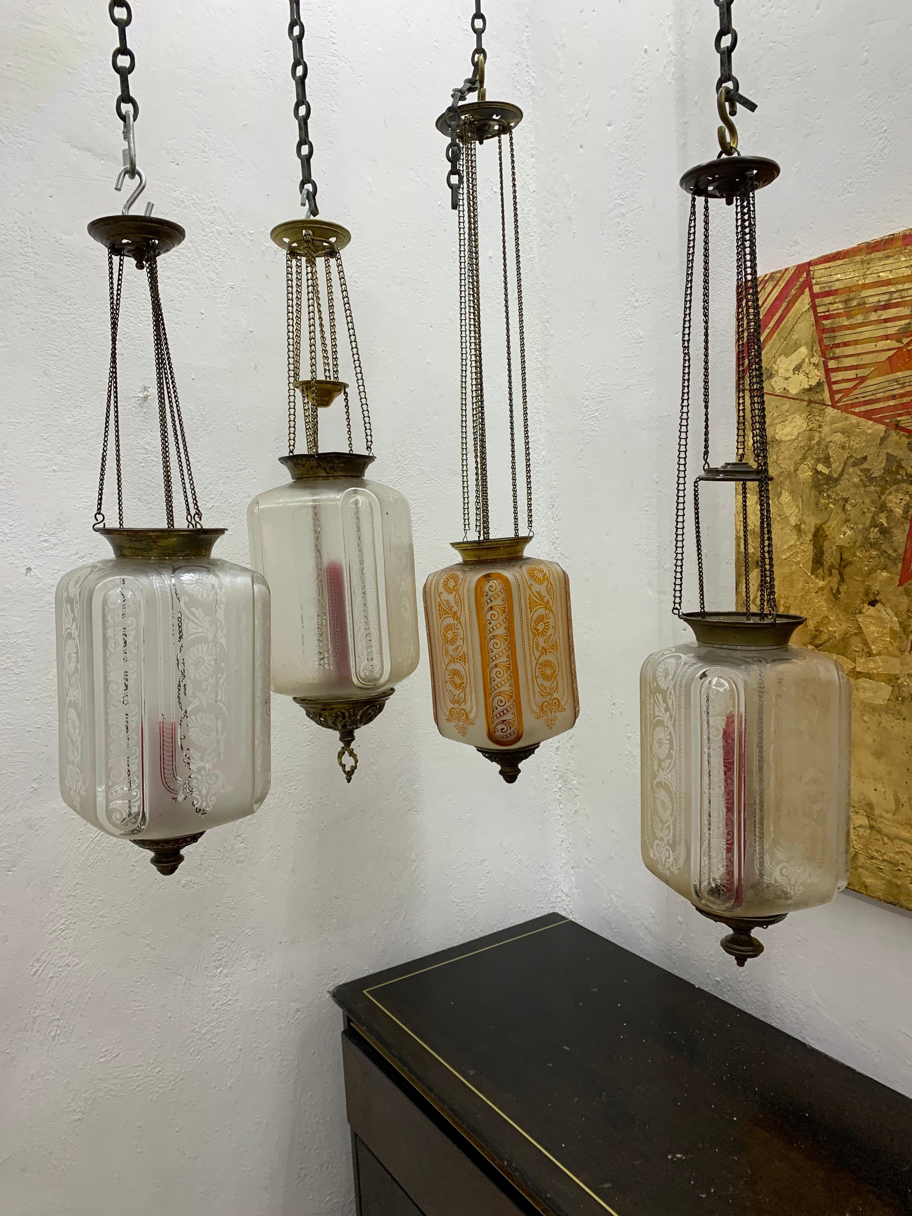 Lanterne de bougie Art Nouveau en ambre de Baccarat France:: représentant des oiseaux:: vers 1890 en vente 8