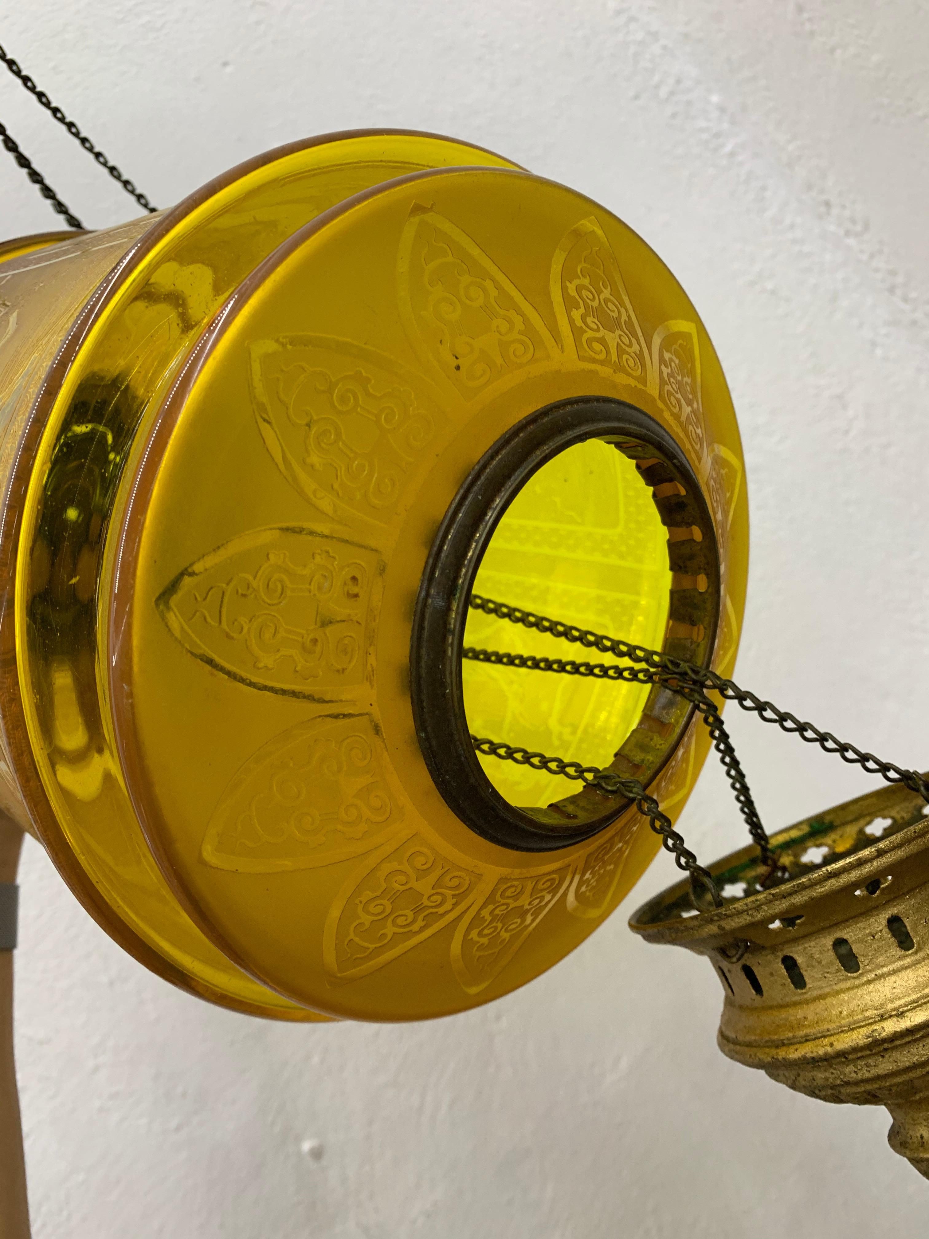 Lanterne de bougie Art Nouveau en ambre de Baccarat France:: représentant des oiseaux:: vers 1890 en vente 1