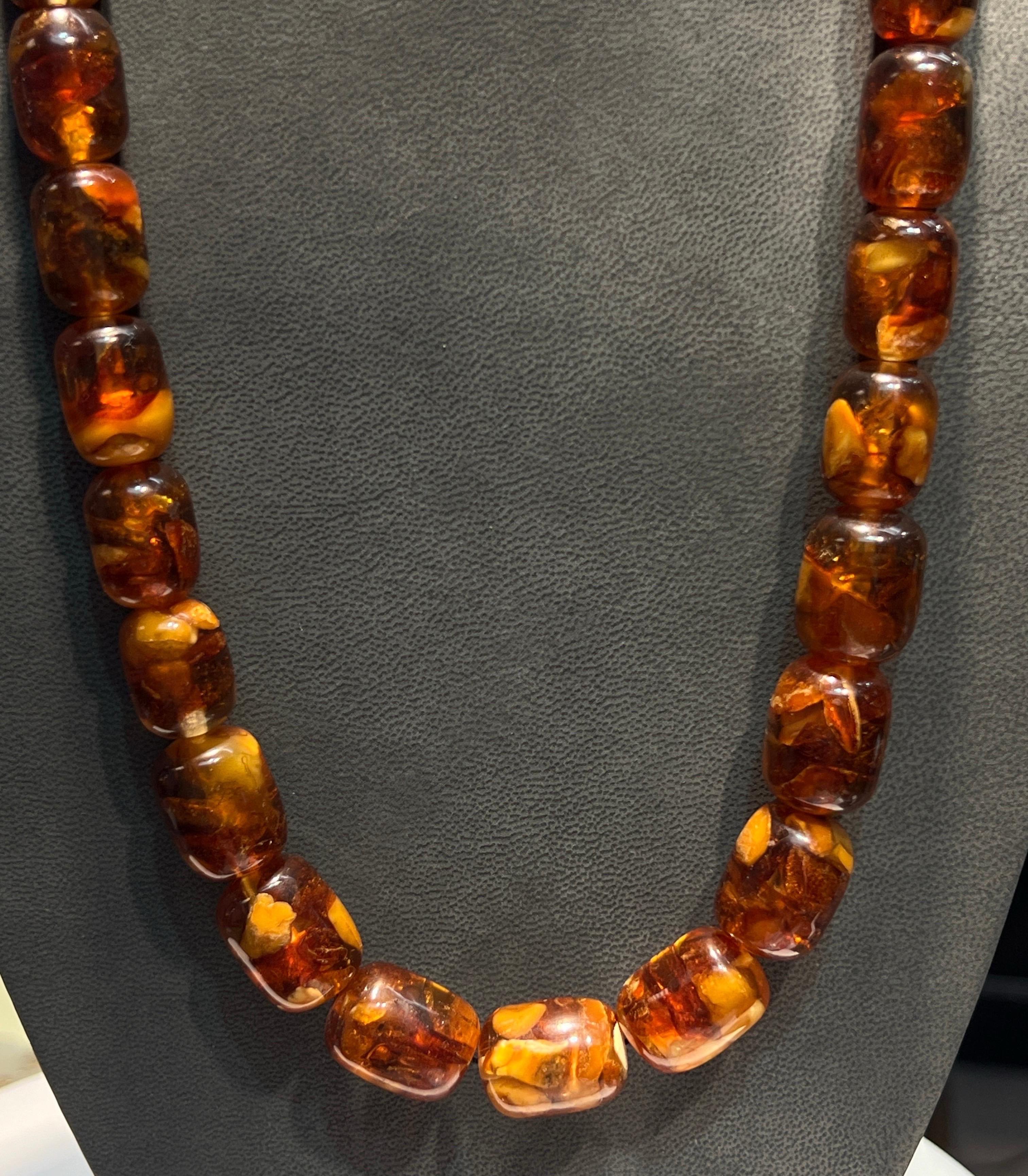Collana di perle d'ambra in vendita 1