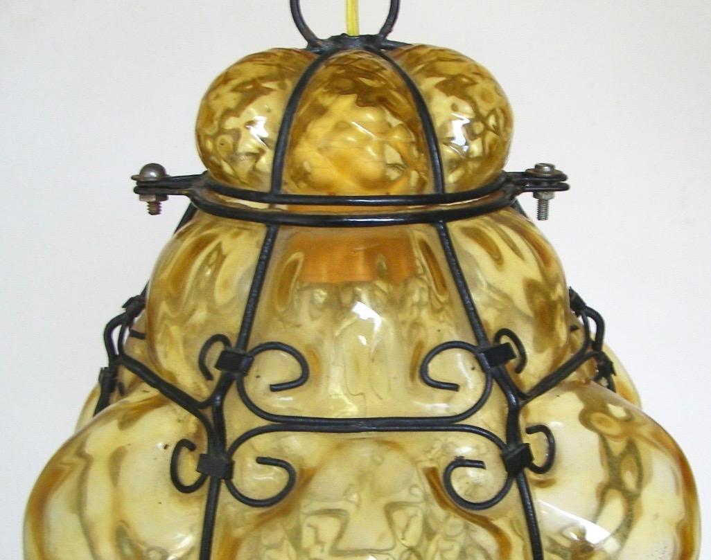 Bernsteinfarbenes geblasenes Glas Murano Laterne (Italienisch) im Angebot