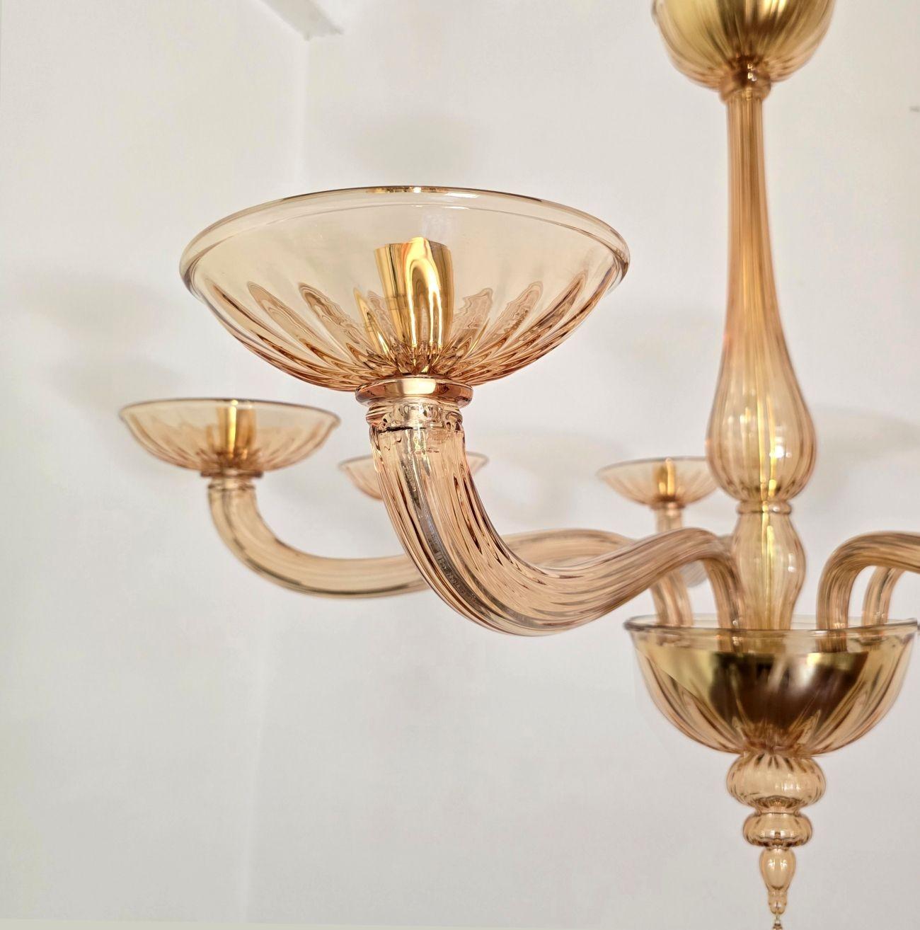 Verre de Murano Lustre néoclassique de Murano de couleur marron ambré en vente