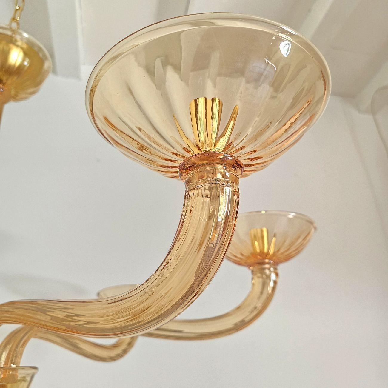 Lustre néoclassique de Murano de couleur marron ambré en vente 1