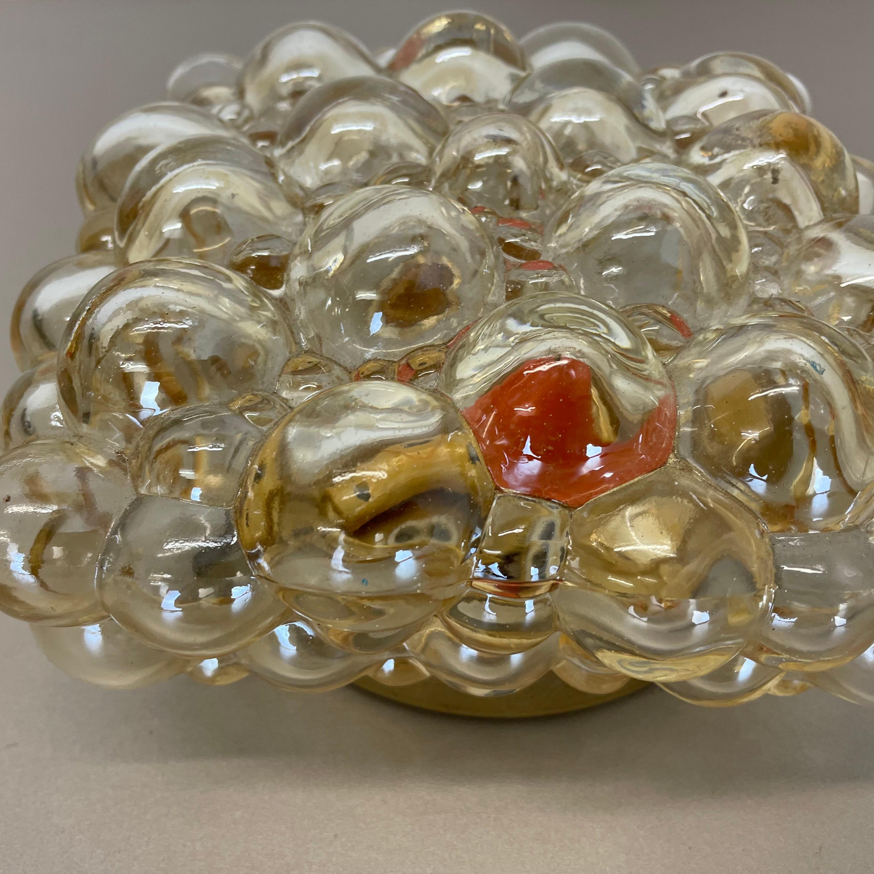 Applique en verre ambré à bulles d'Helena Tynell pour Glashütte Limburg, 1960 en vente 3