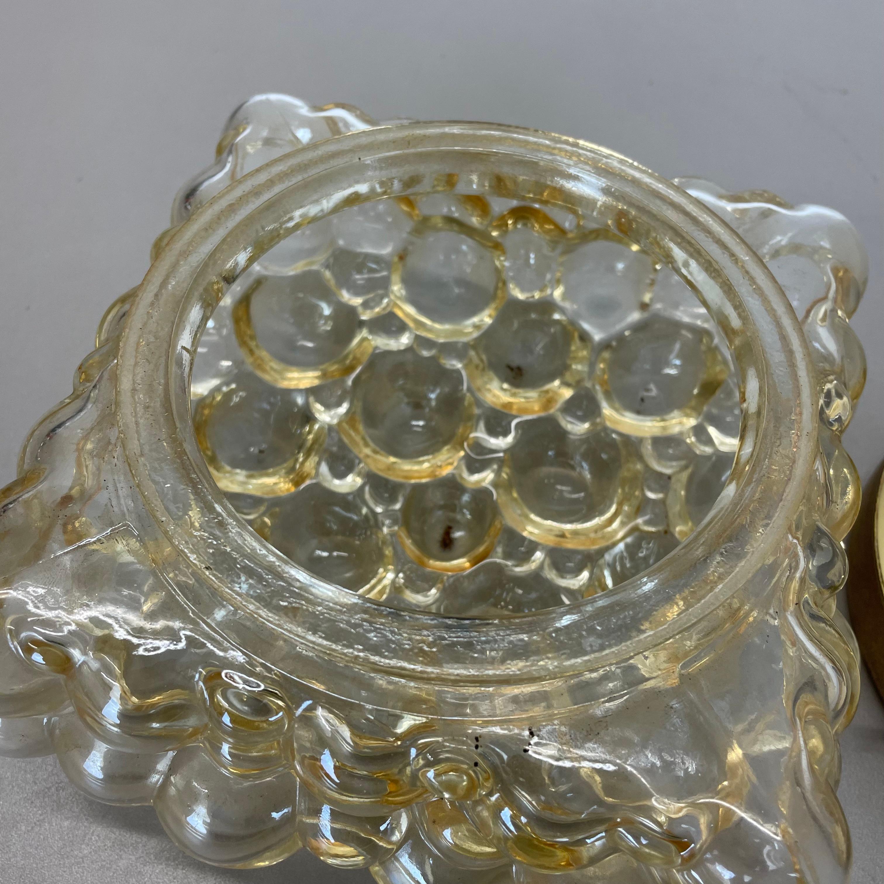 Lámpara de pared de cristal burbuja ámbar de Helena Tynell para Glashütte Limburg, 1960 en venta 5
