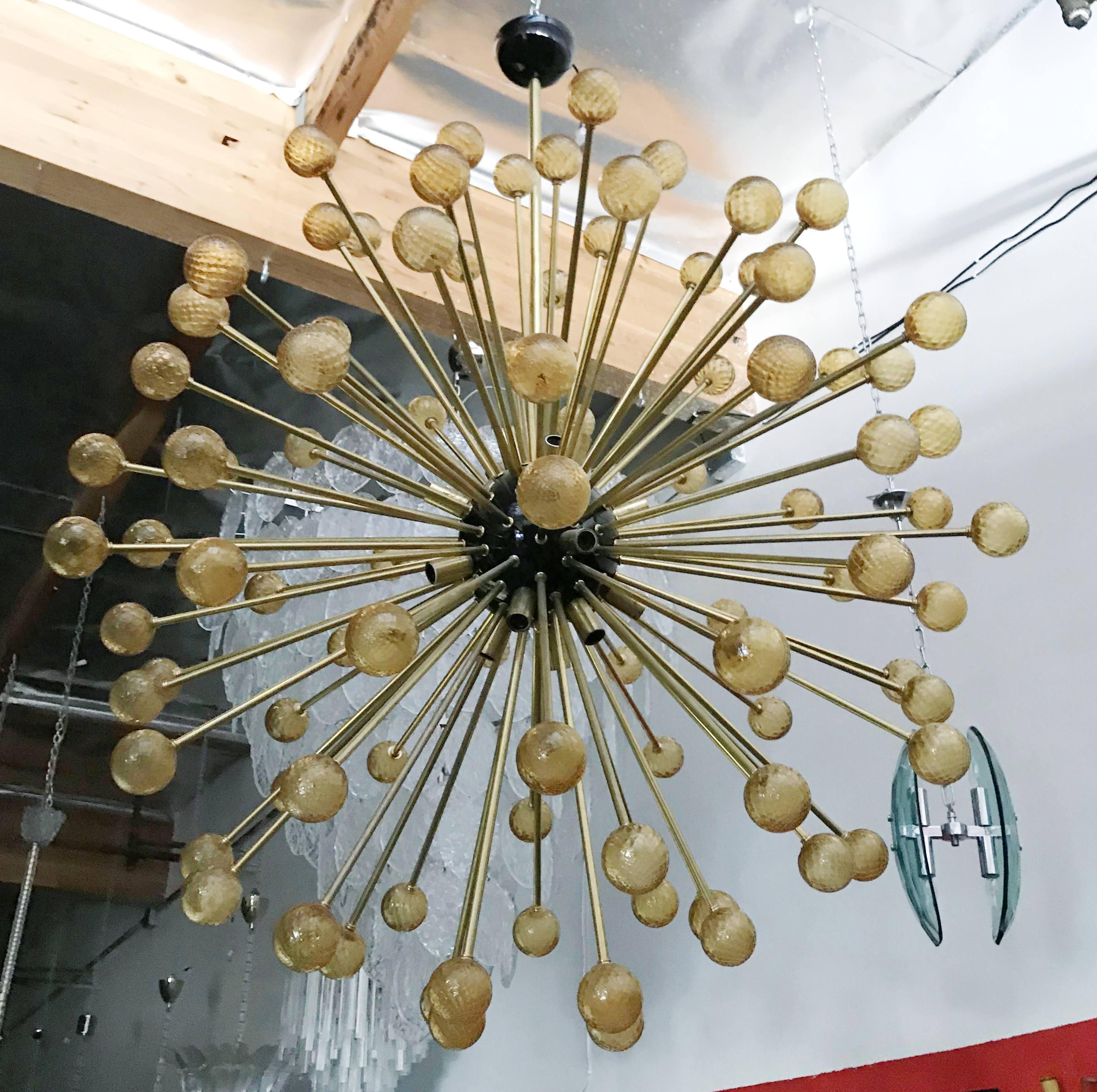 Araña Sputnik Ráfaga de Ámbar de Fabio Ltd Italiano en venta