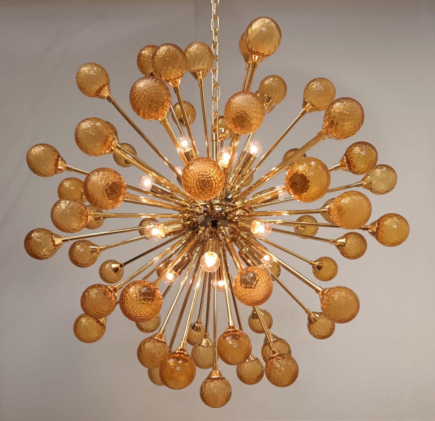 Araña Sputnik Ráfaga de Ámbar de Fabio Ltd en Excelente estado para la venta en Los Angeles, CA