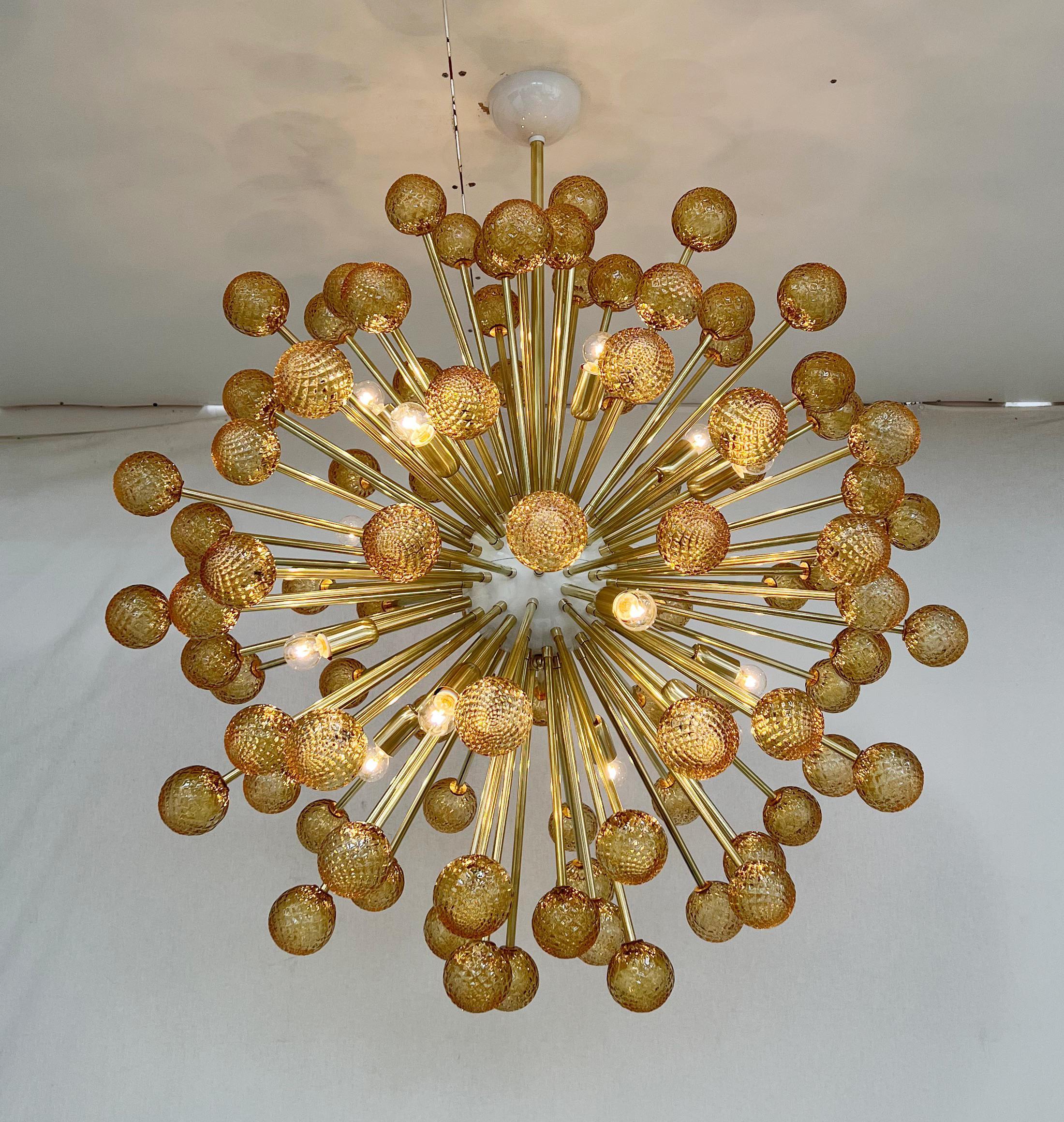 Araña Sputnik Ráfaga de Ámbar de Fabio Ltd en venta 1