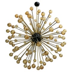 Sputnik-Kronleuchter mit Bernsteinblüten von Fabio Ltd