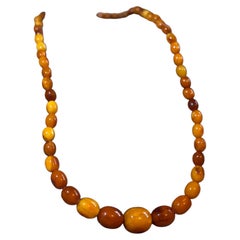 Vintage-Halskette aus butterscotchfarbenen Bernsteinperlen aus der Mitte des Jahrhunderts, 60 cm, goldener Verschluss