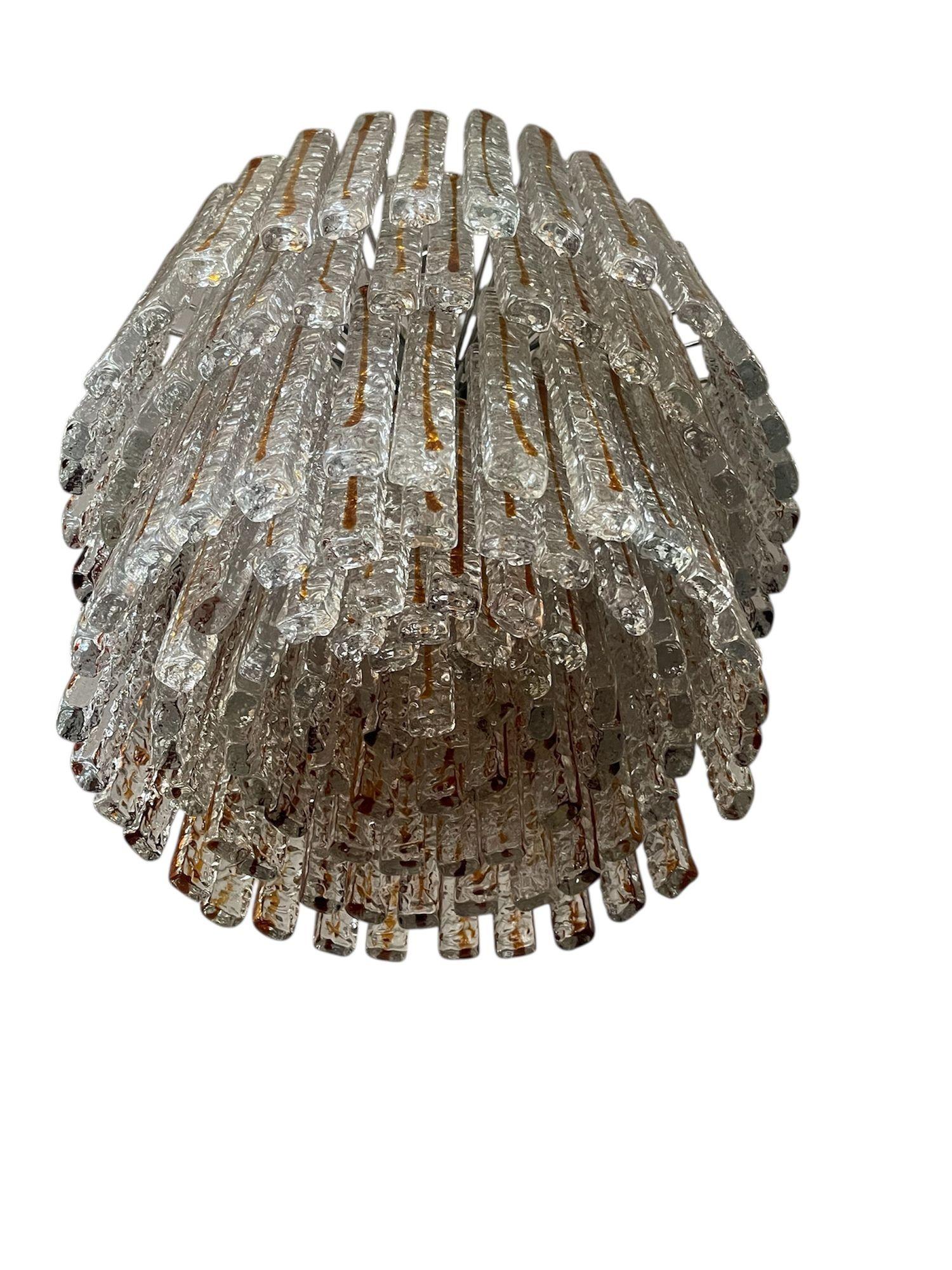 Lampadario a listelli in vetro di Murano ambrato e trasparente Disegnato da Mazzega, Italia, anni '60. In condizioni buone in vendita a Los Angeles, CA