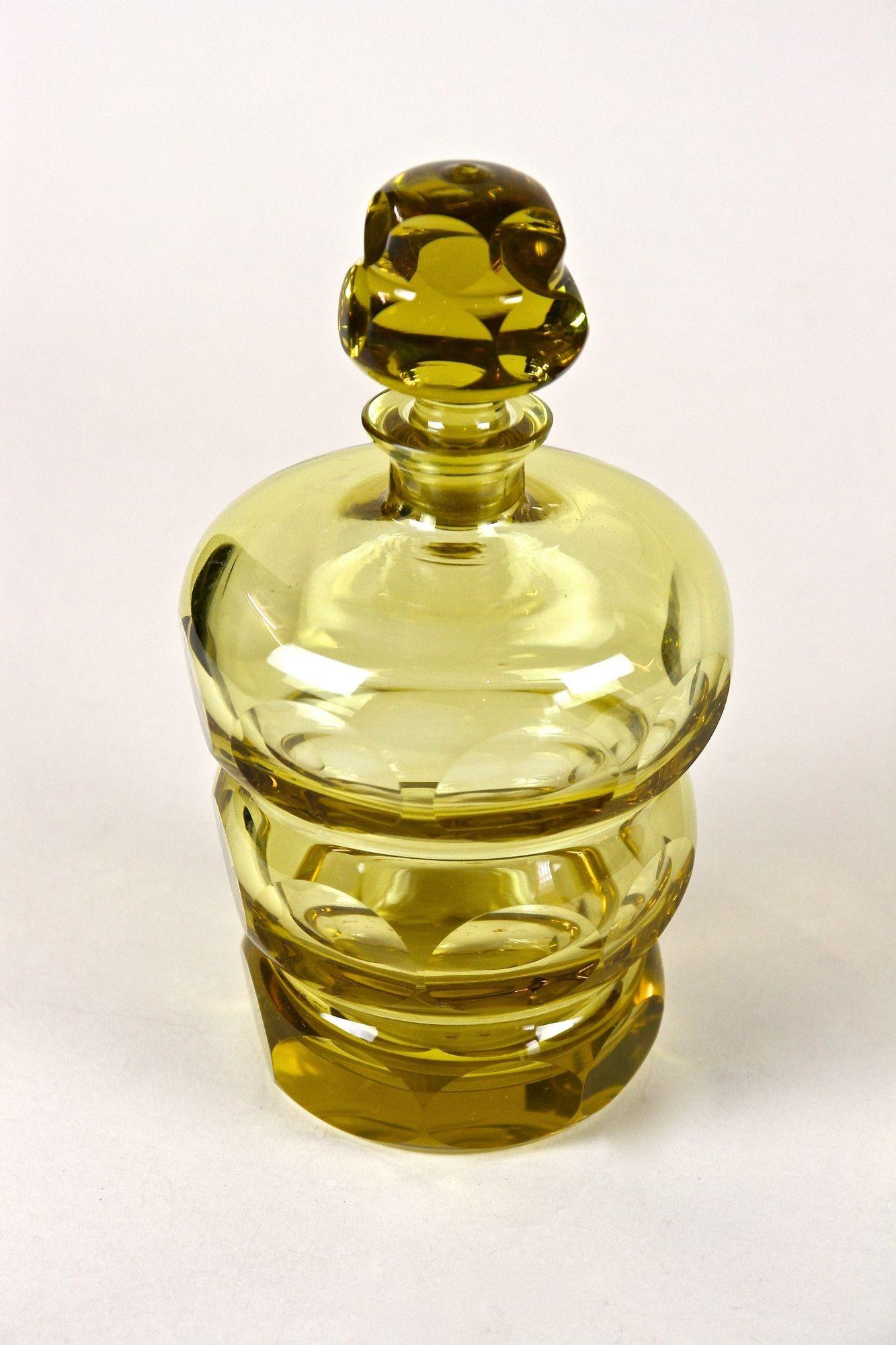 Amber-Colored Art Deco Glass Bottle with Lid, Bohemia circa 1930 3