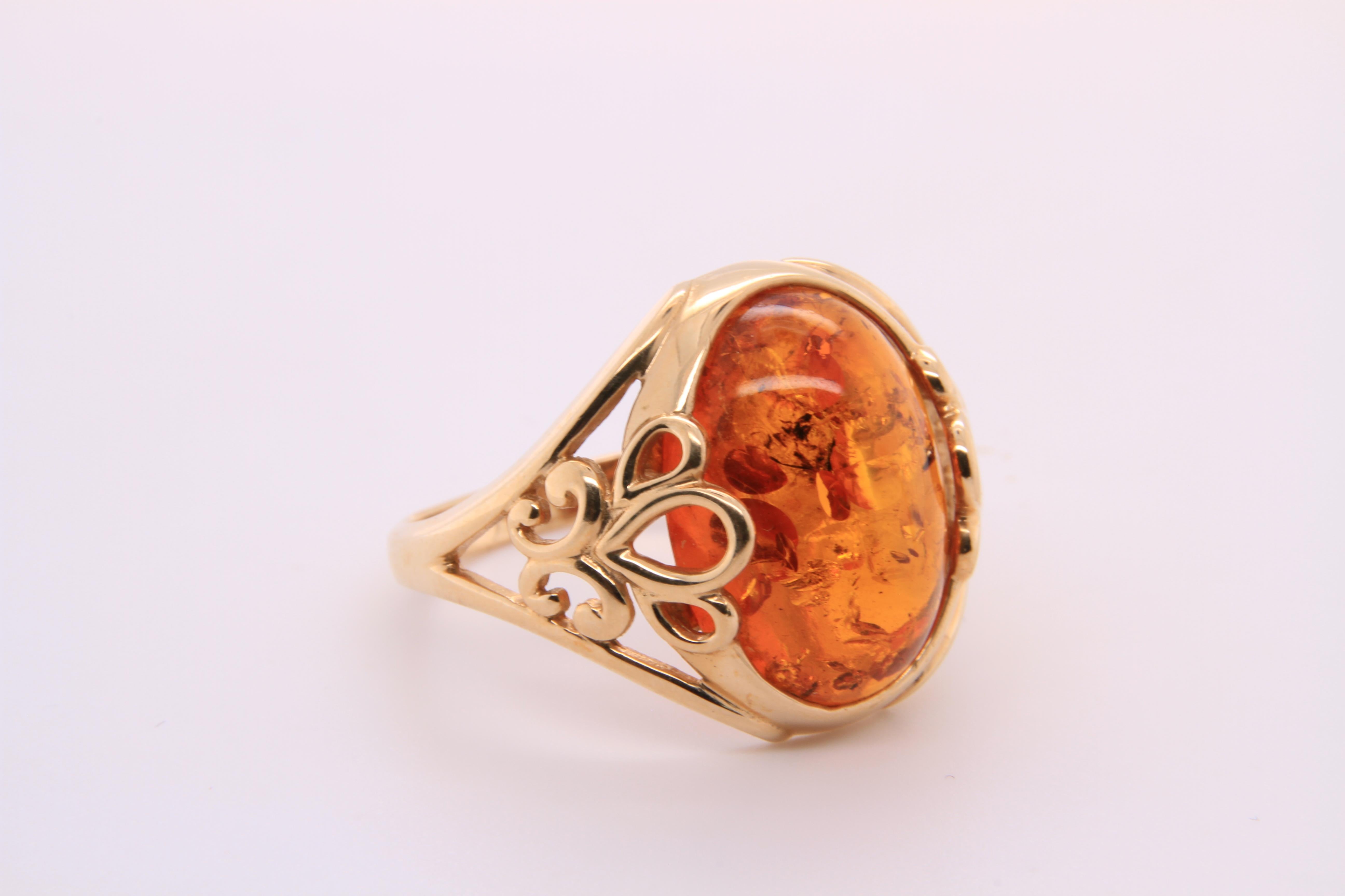 Amber Dome Cabochon 14K Yellow Gold Cocktail Ring 3