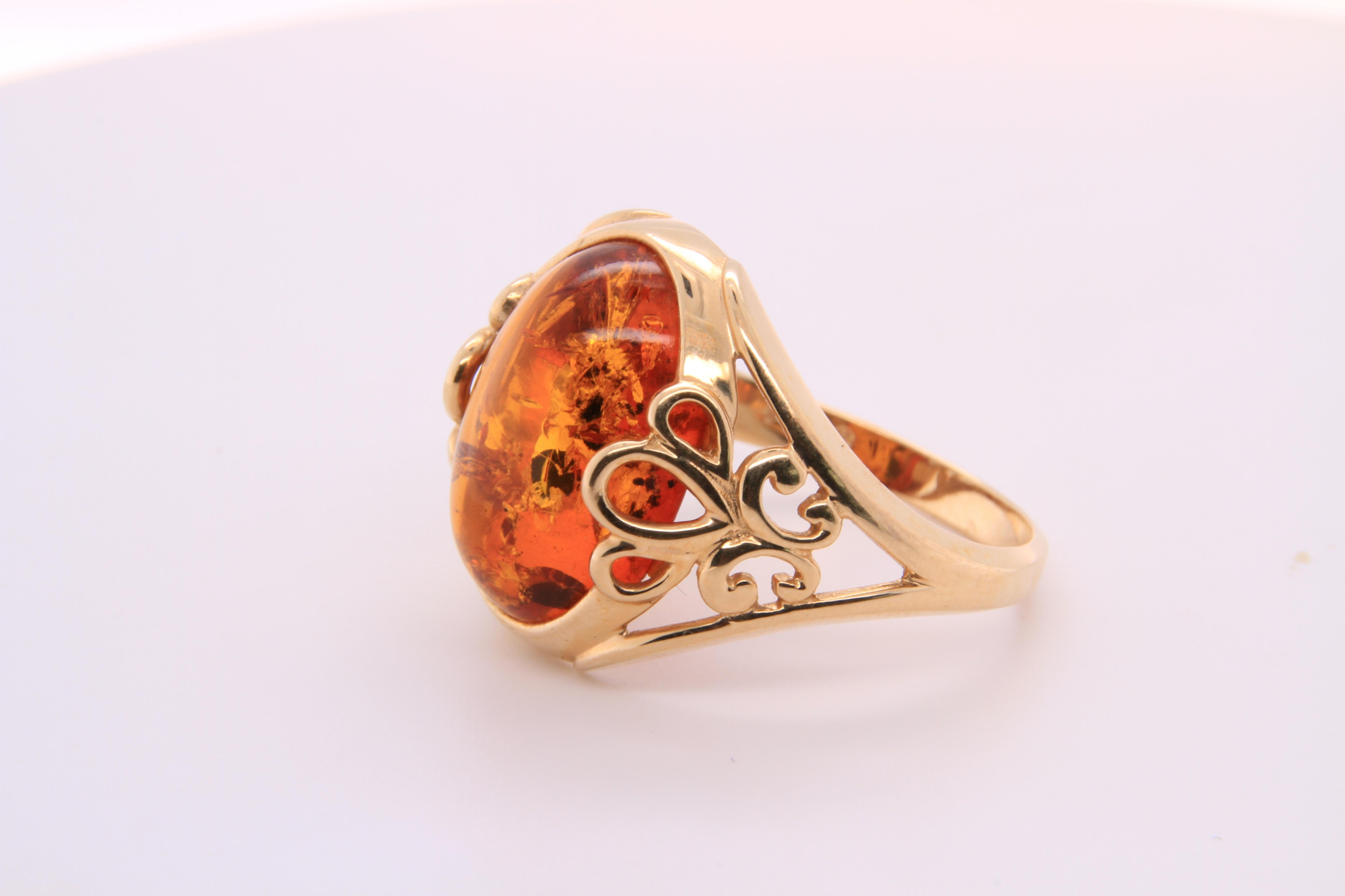 Women's or Men's Amber Dome Cabochon 14K Yellow Gold Cocktail Ring