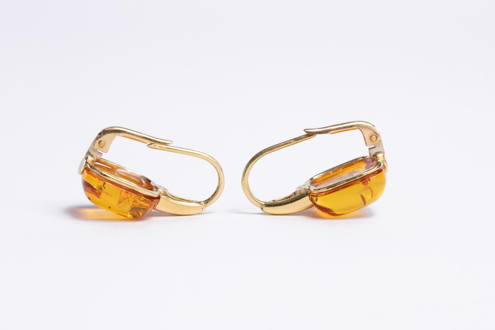 Amber Drop Earrings In Excellent Condition In Saint Louis, MO