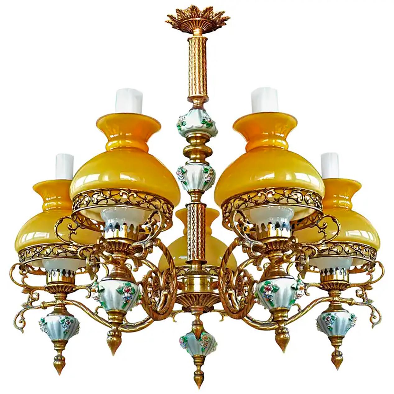 Lustre à l'huile de la bibliothèque victorienne de Limoges en porcelaine ambrée et bronze doré