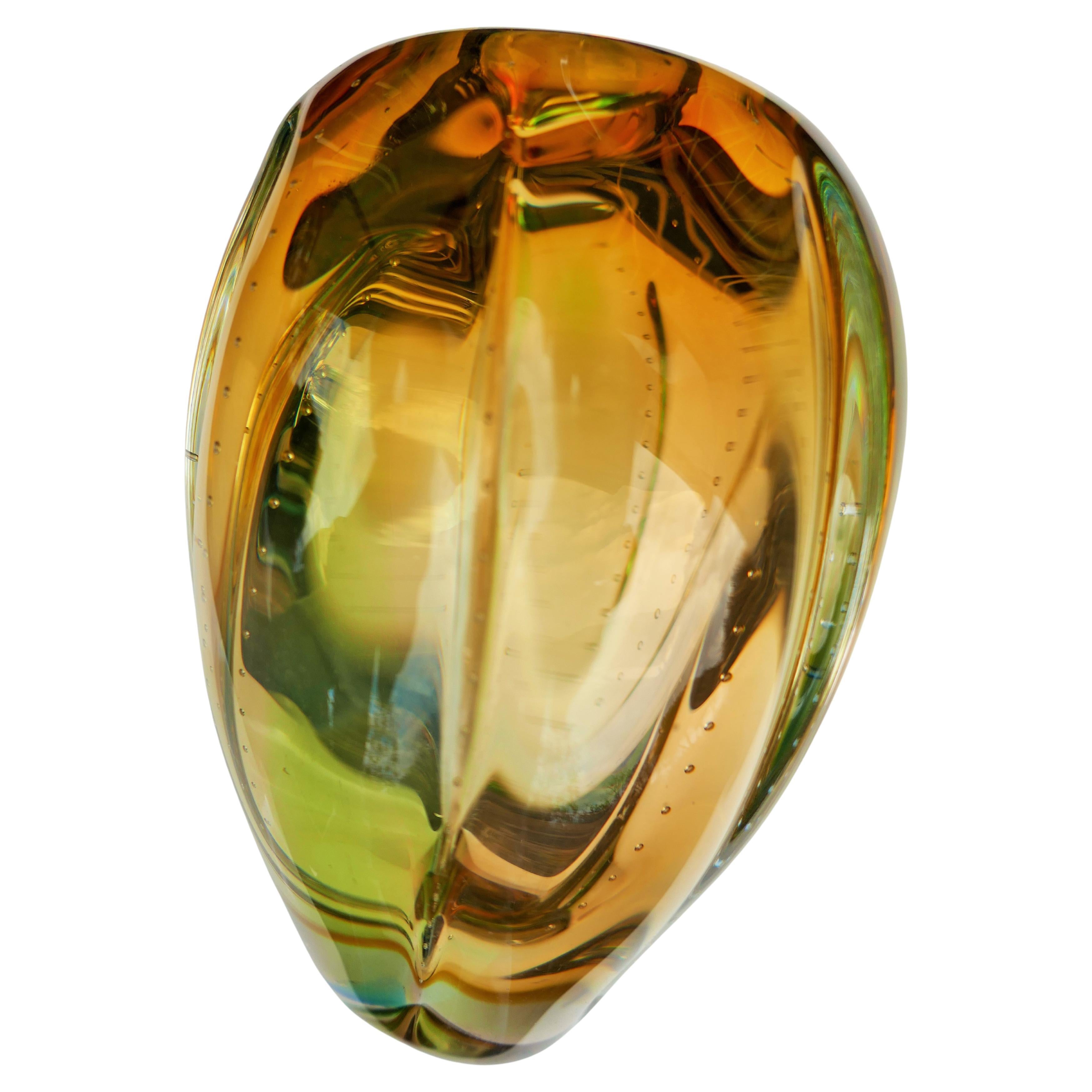 Organico moderno Vaso in vetro ambrato attribuito a Seguso o Barovier in vendita