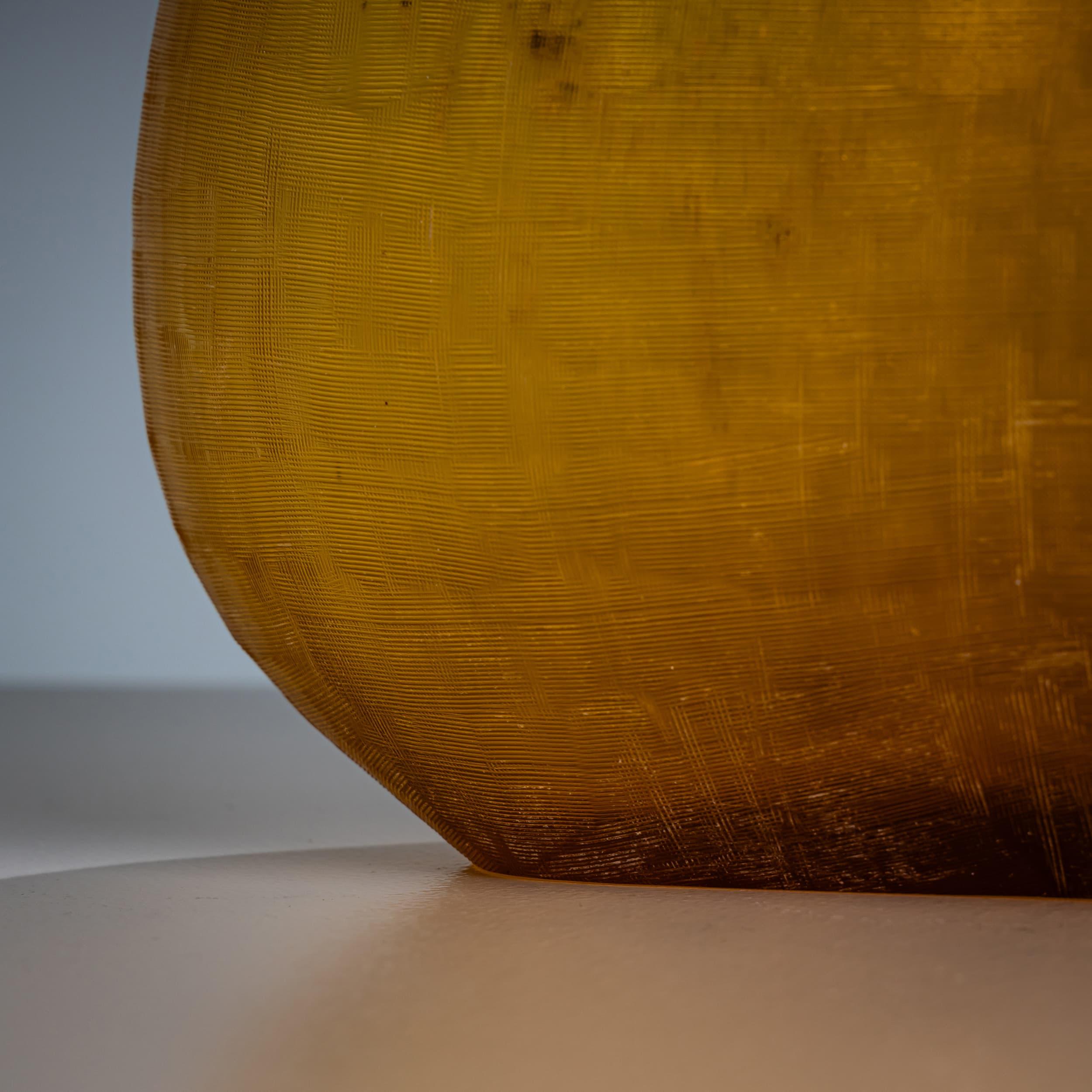 Verre Vase en verre ambré, Italie, années 1960/70 en vente