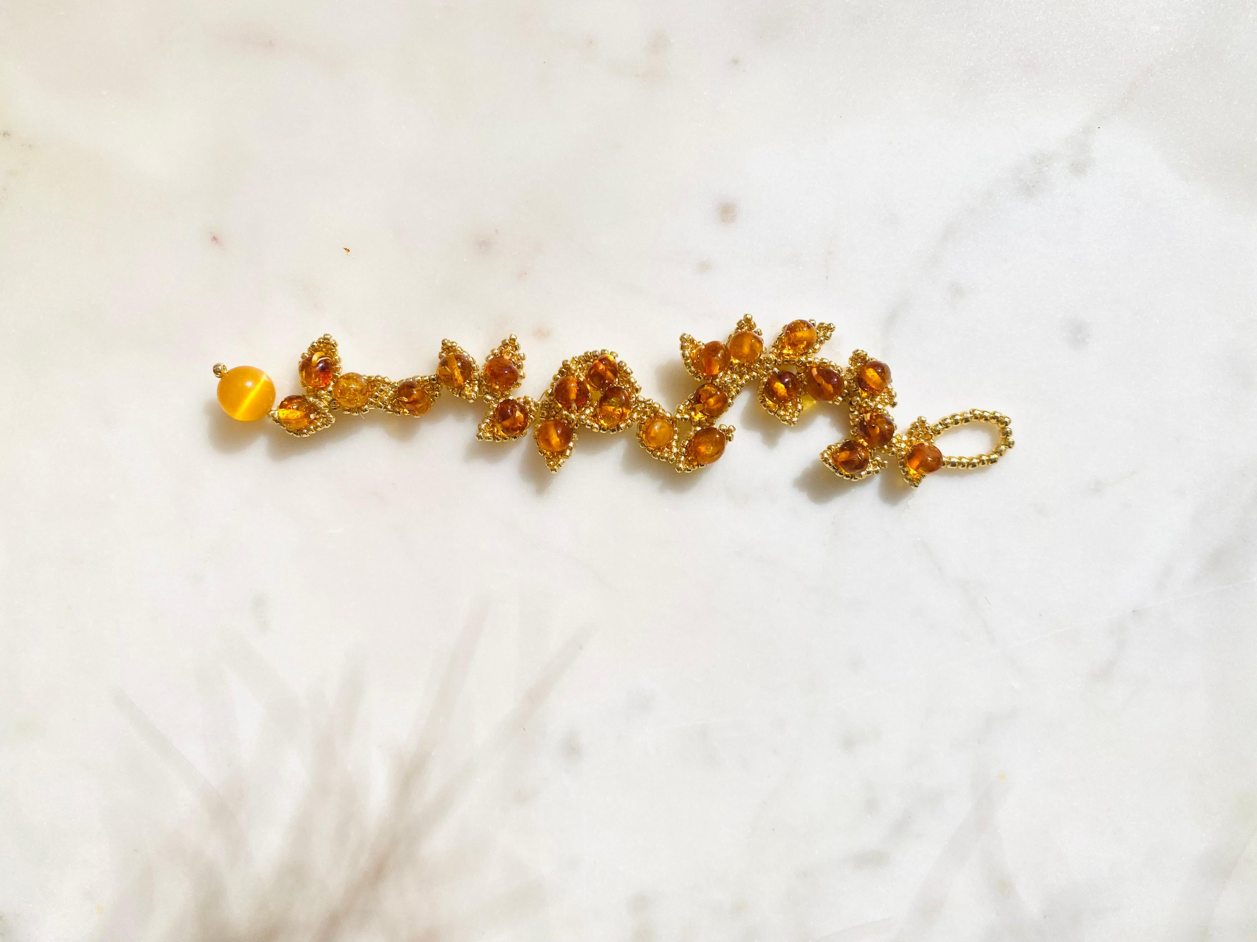 Amber & Gold Leaves Bracelet In New Condition For Sale In Leander, TX