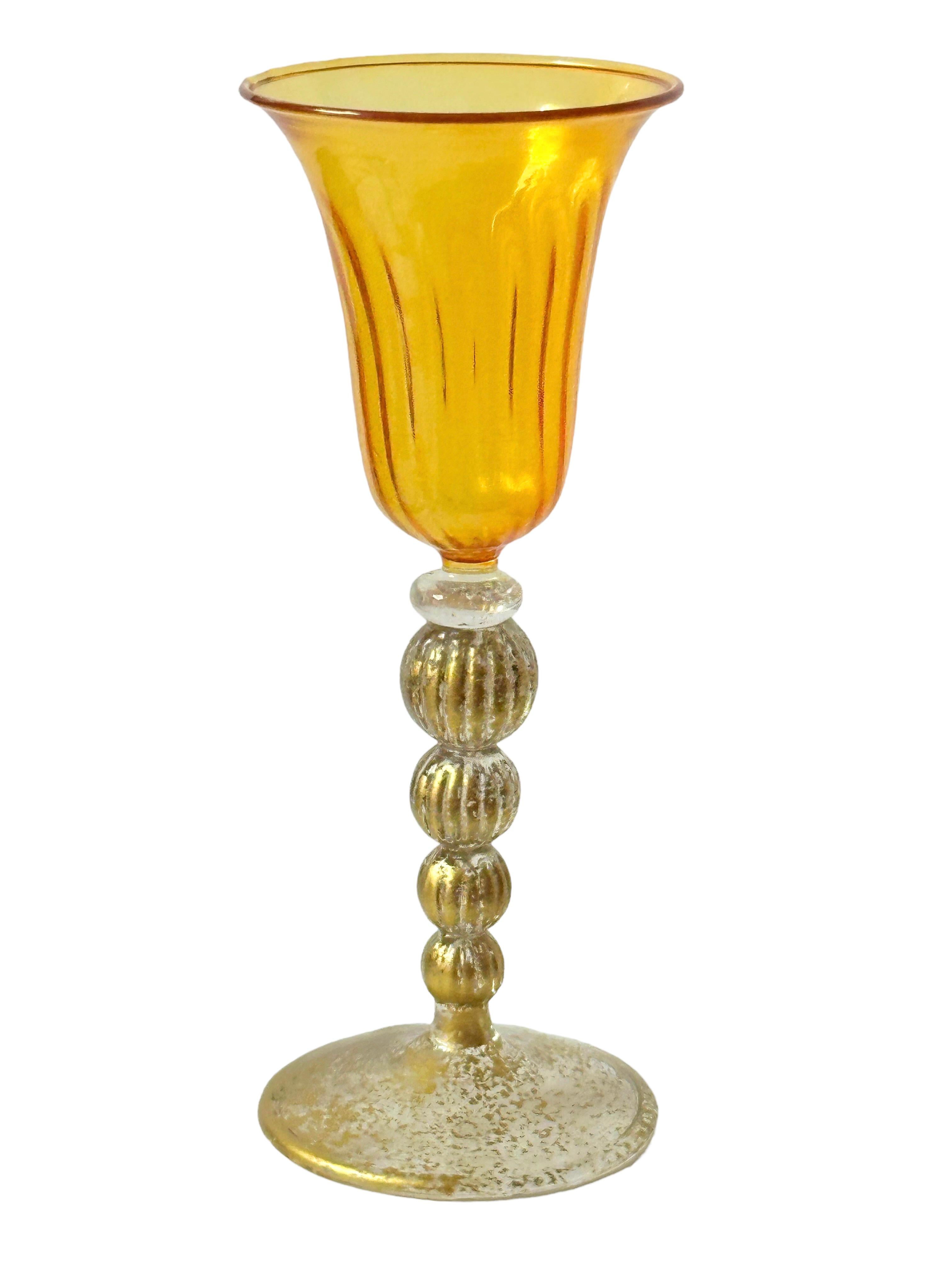 Amber & Gold Stardust Salviati Murano Glass Liqueur Goblet, Vintage Italy  In Good Condition For Sale In Nuernberg, DE