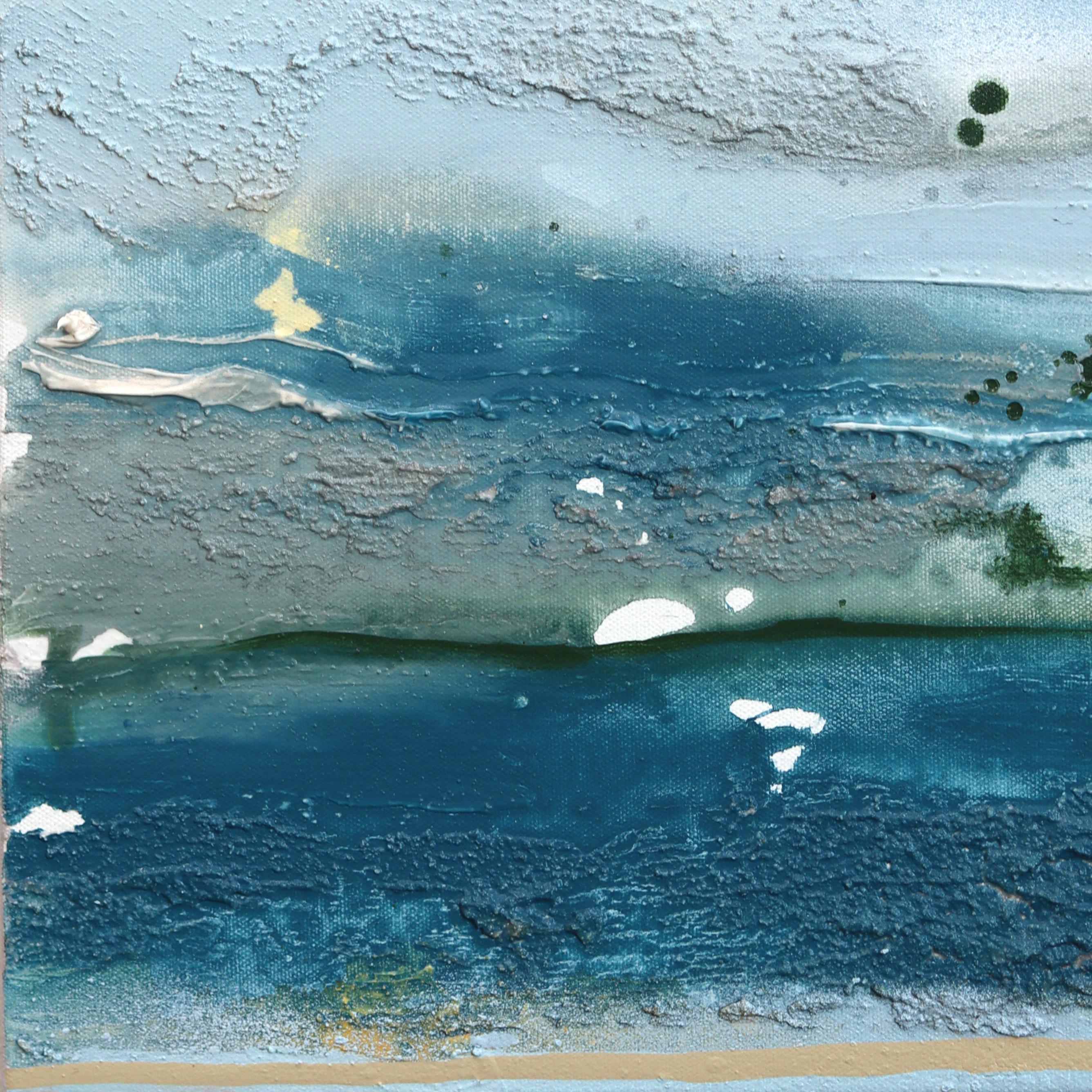 Schmetterling küsst - Abstrakte erdige Ton Textur geschichtet Mixed Media Painting im Angebot 2