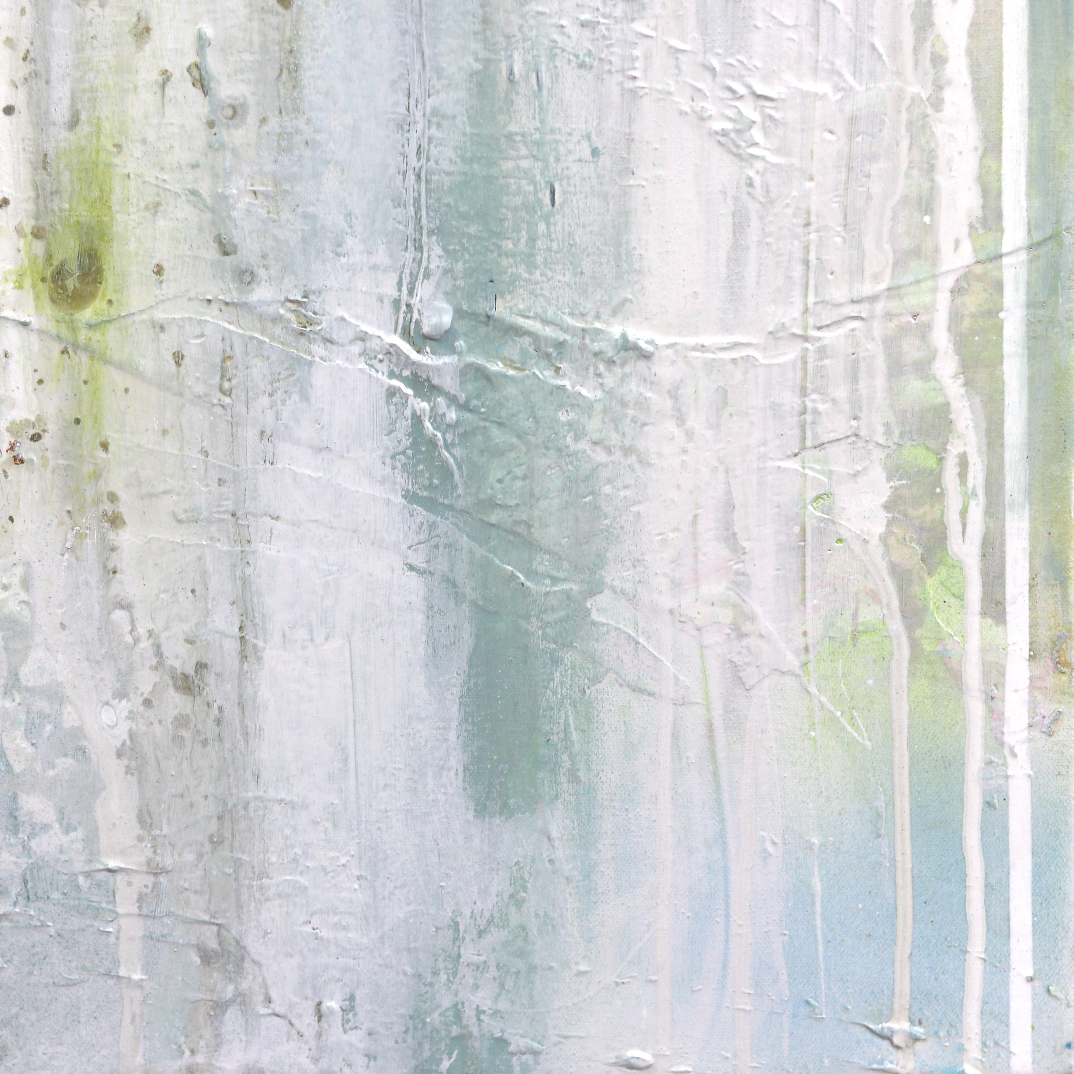 Eaux calmes - Abstrait doux, tonalités froides, peinture texturale Graffiti Mixed Media Art en vente 2