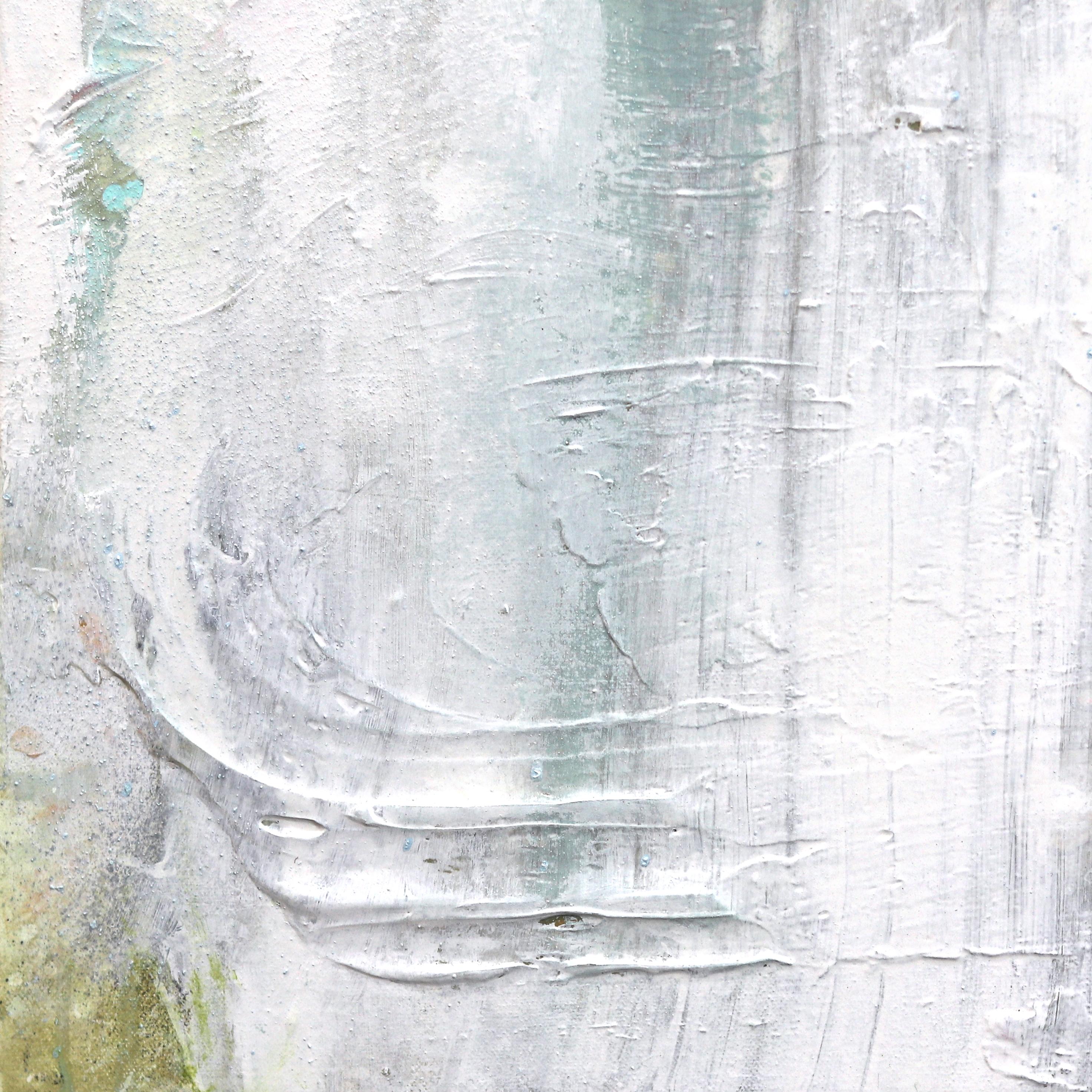 Eaux calmes - Abstrait doux, tonalités froides, peinture texturale Graffiti Mixed Media Art en vente 7