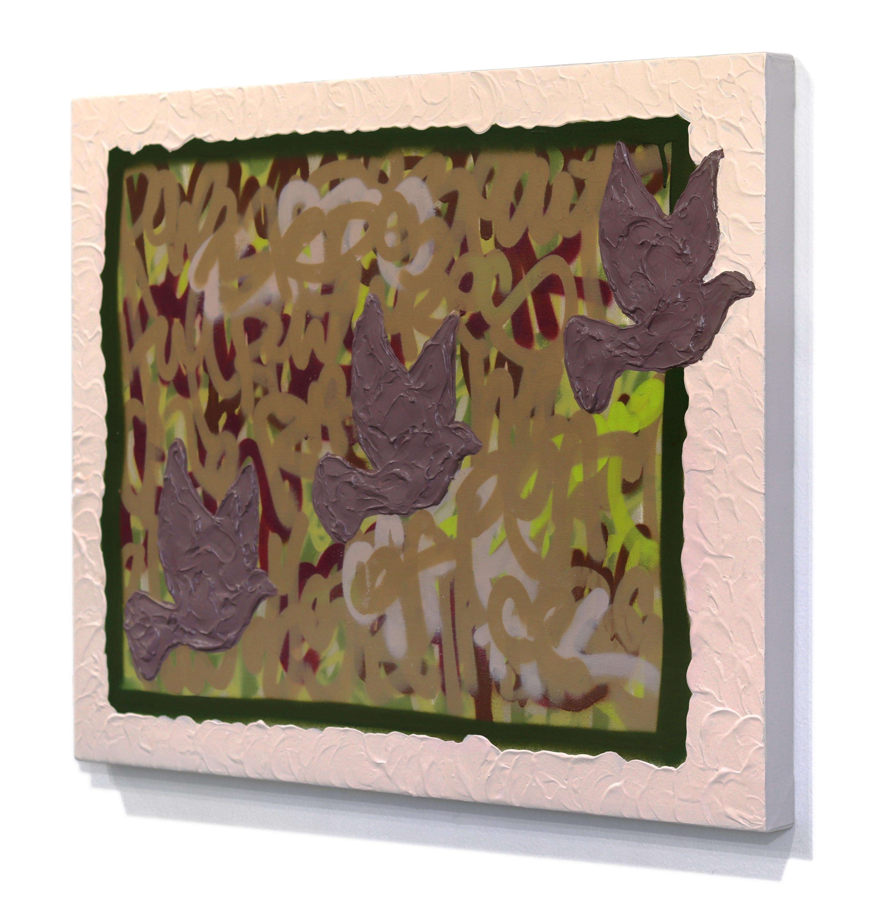 Tauben fliegen für den Frieden - Abstrakte Textur geschichteten Graffiti Mixed Media Malerei (Braun), Abstract Painting, von Amber Goldhammer