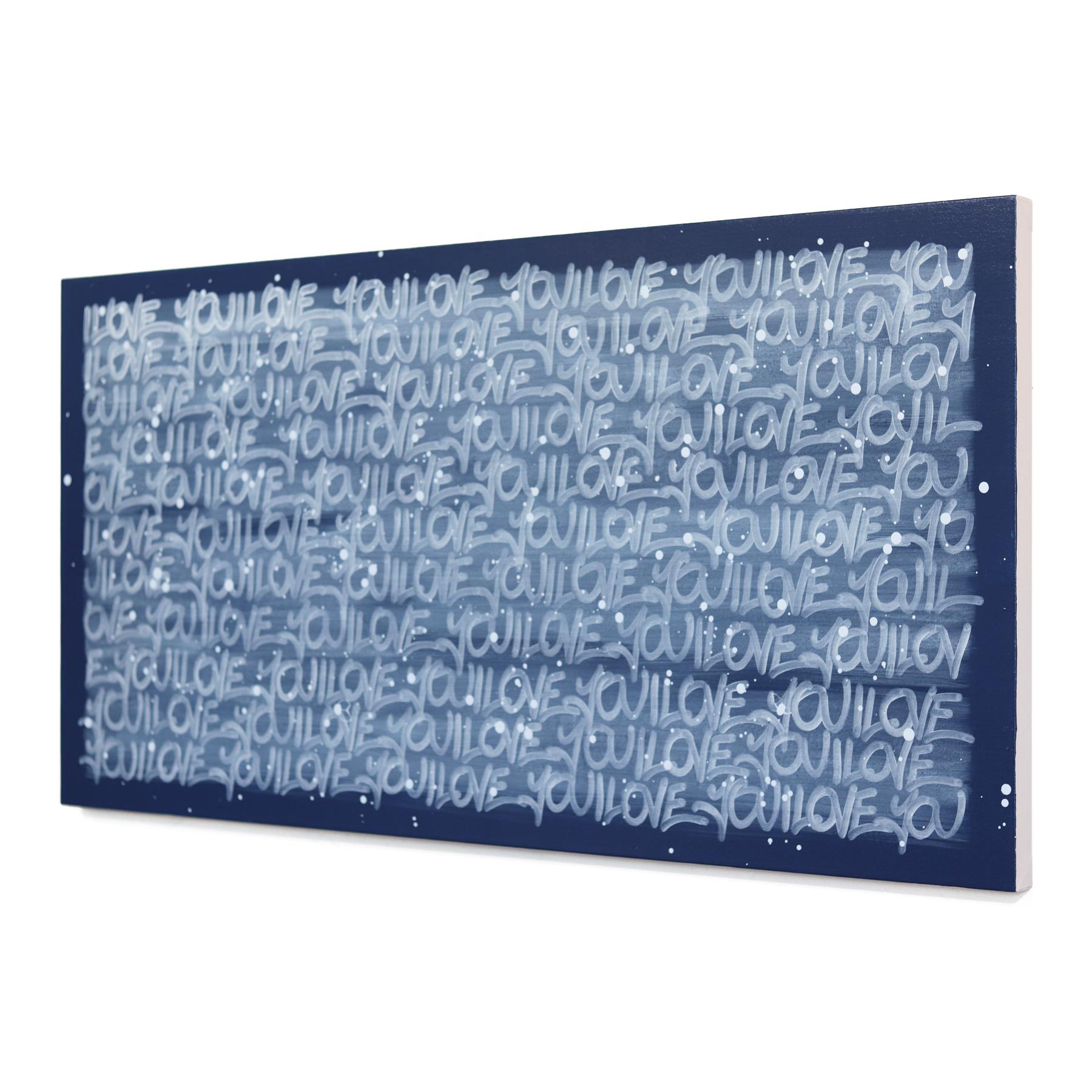 El amor nos hace avanzar - Obra de arte callejera contemporánea con texto abstracto en negrita azul marino - Abstract Painting Azul de Amber Goldhammer
