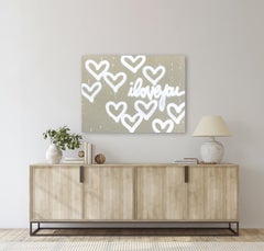 Il mio amore è come un grande abbraccio - opera d'arte astratta su tela di colore bianco o beige