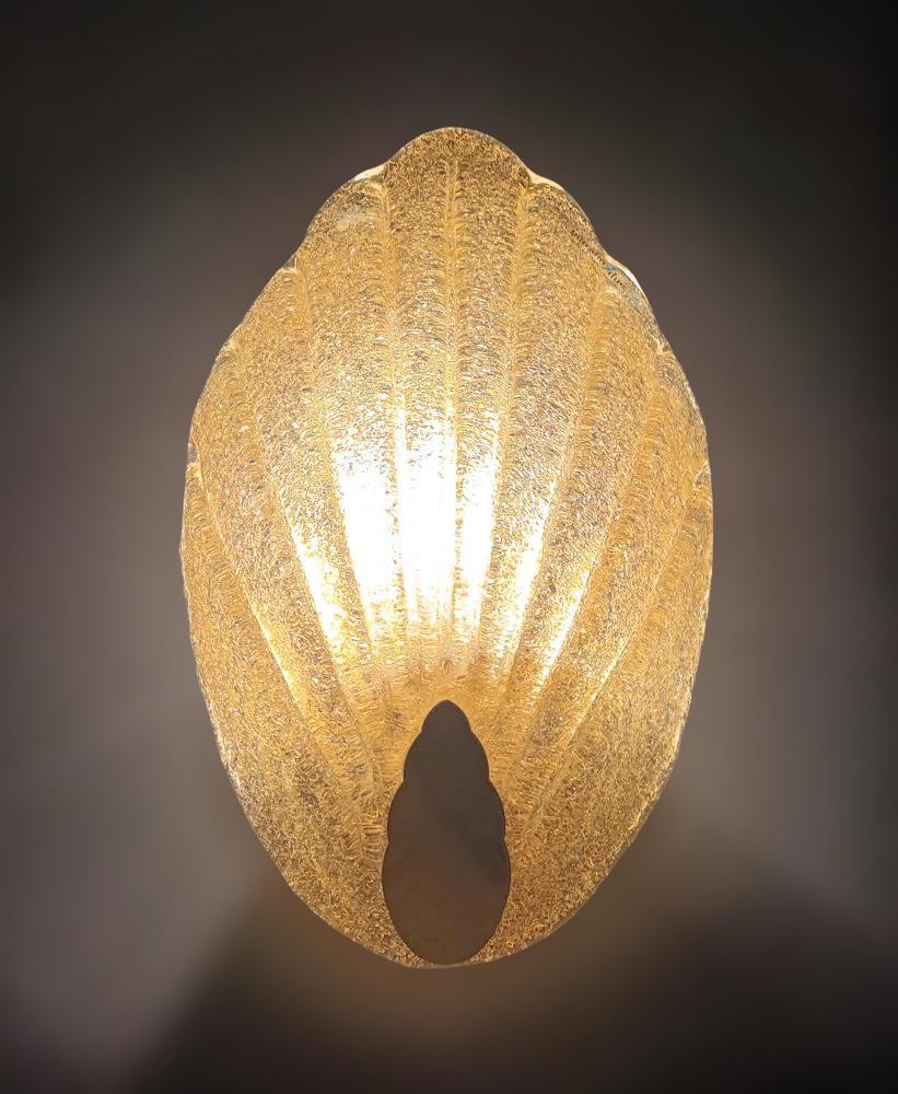 Mid-Century Modern Amber Graniglia Shell Sconces by Murano Due, 5 Available For Sale