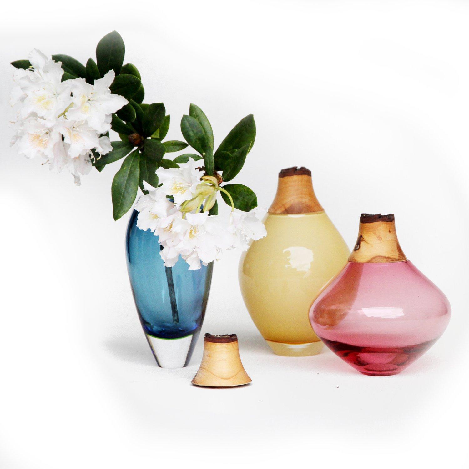 Organico moderno Vaso impilabile Matisse Ambra II, Pia Wüstenberg in vendita