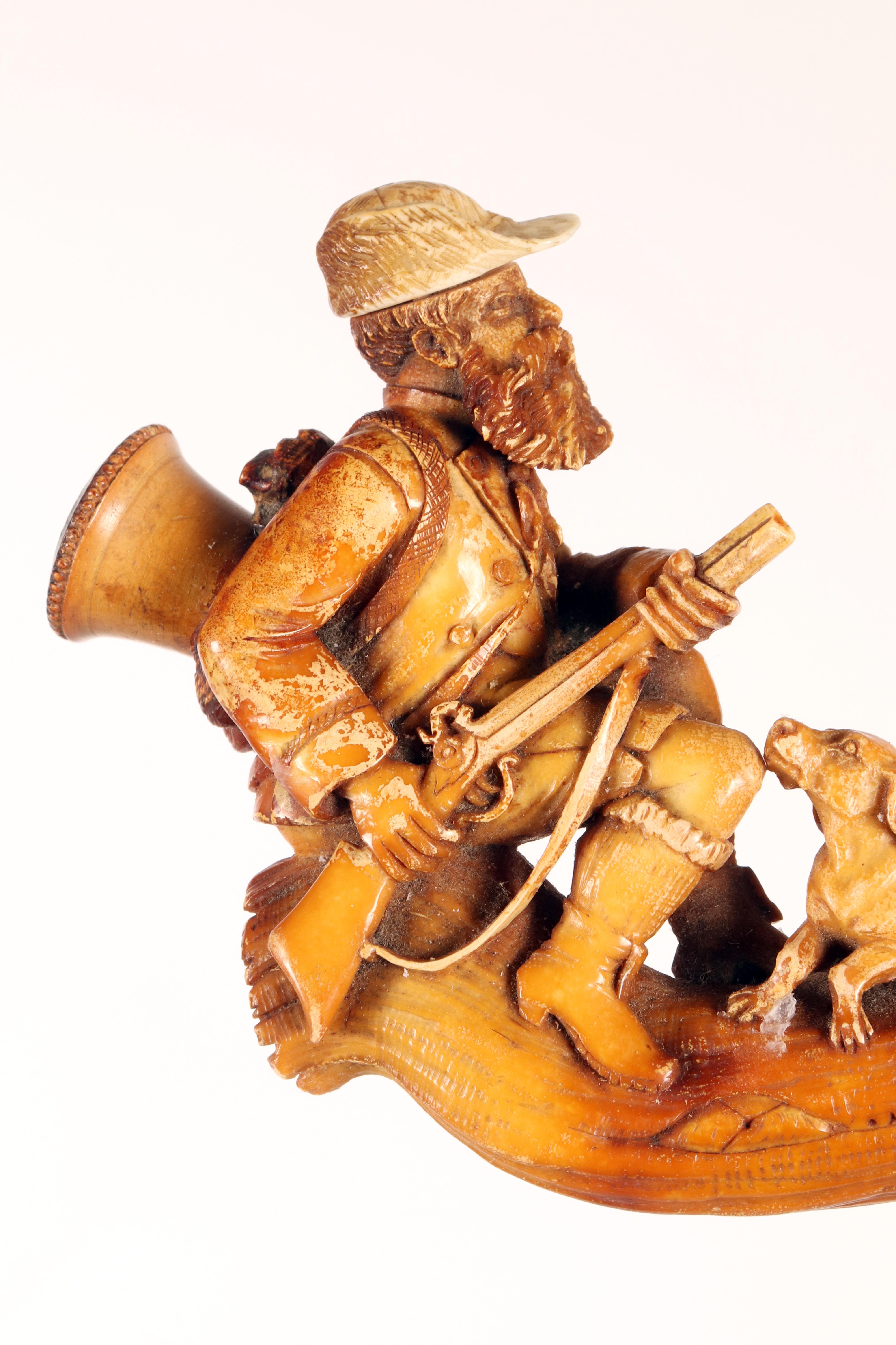 Pipe en écume d'ambre, représentant un chasseur. Vienne, Autriche 1890. en vente 3