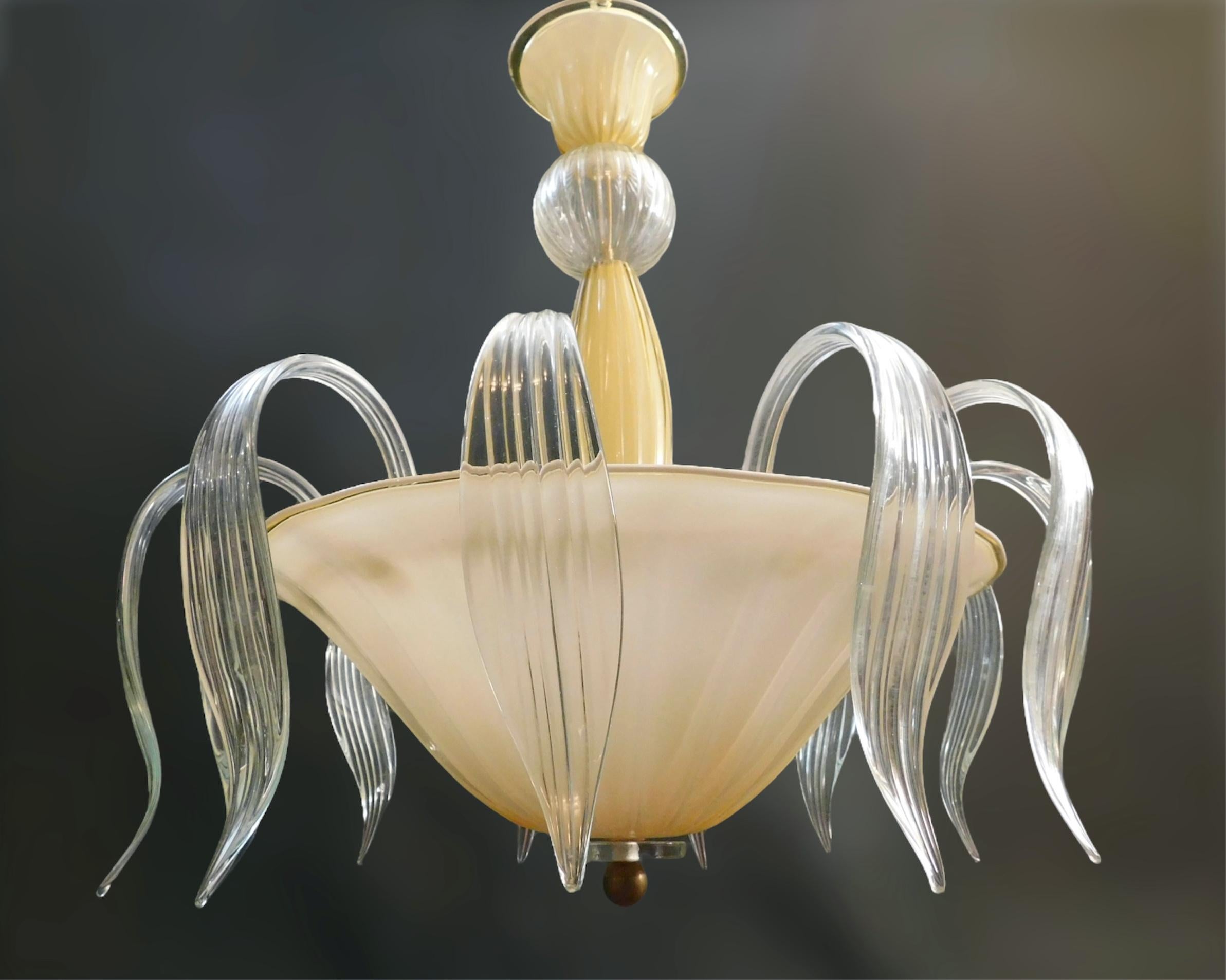 Mid-Century moderno Lampadario in ambra di Murano in vendita