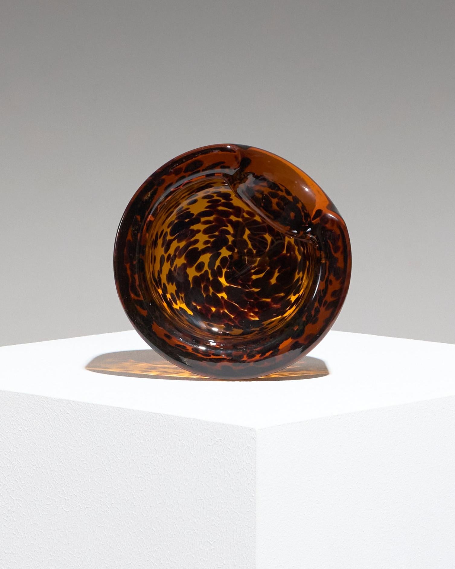 Cendrier en verre Murano ambre, années 1960 Bon état - En vente à PARIS, FR