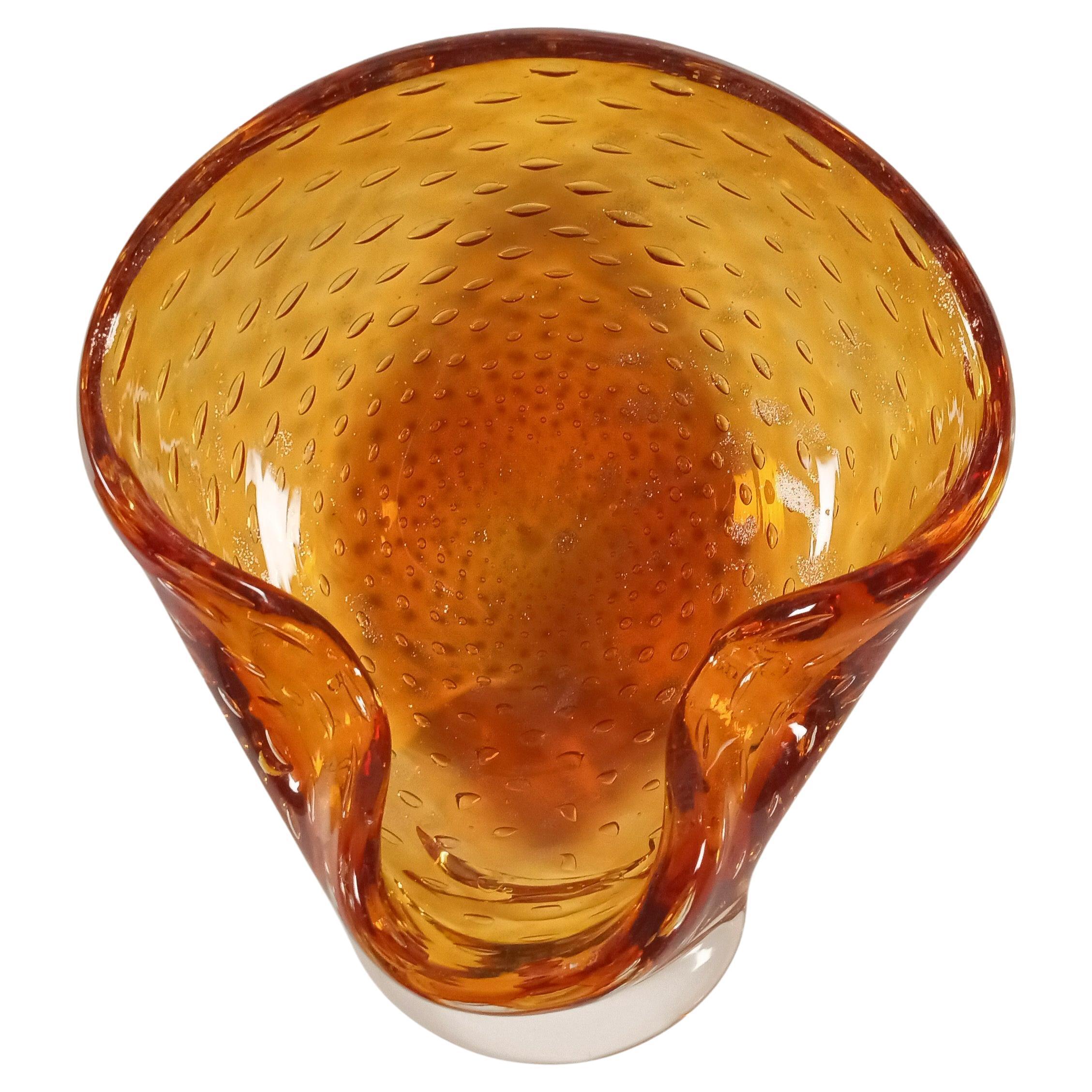 Bernsteinfarbene Murano-Glasschale mit Bullicante, Italien, 1960er Jahre