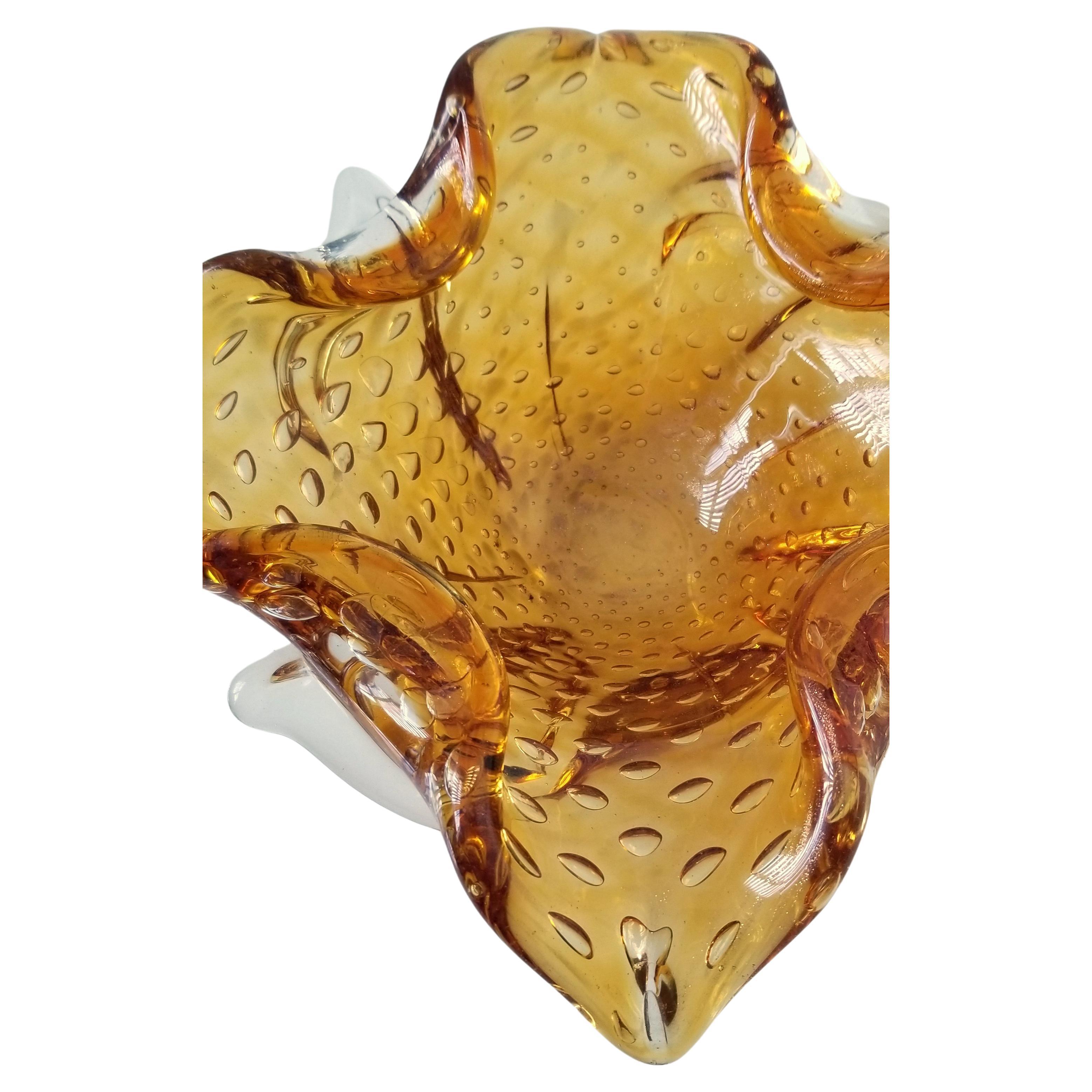 Mid-Century Modern Bol fourre-tout en verre Murano ambre en vente