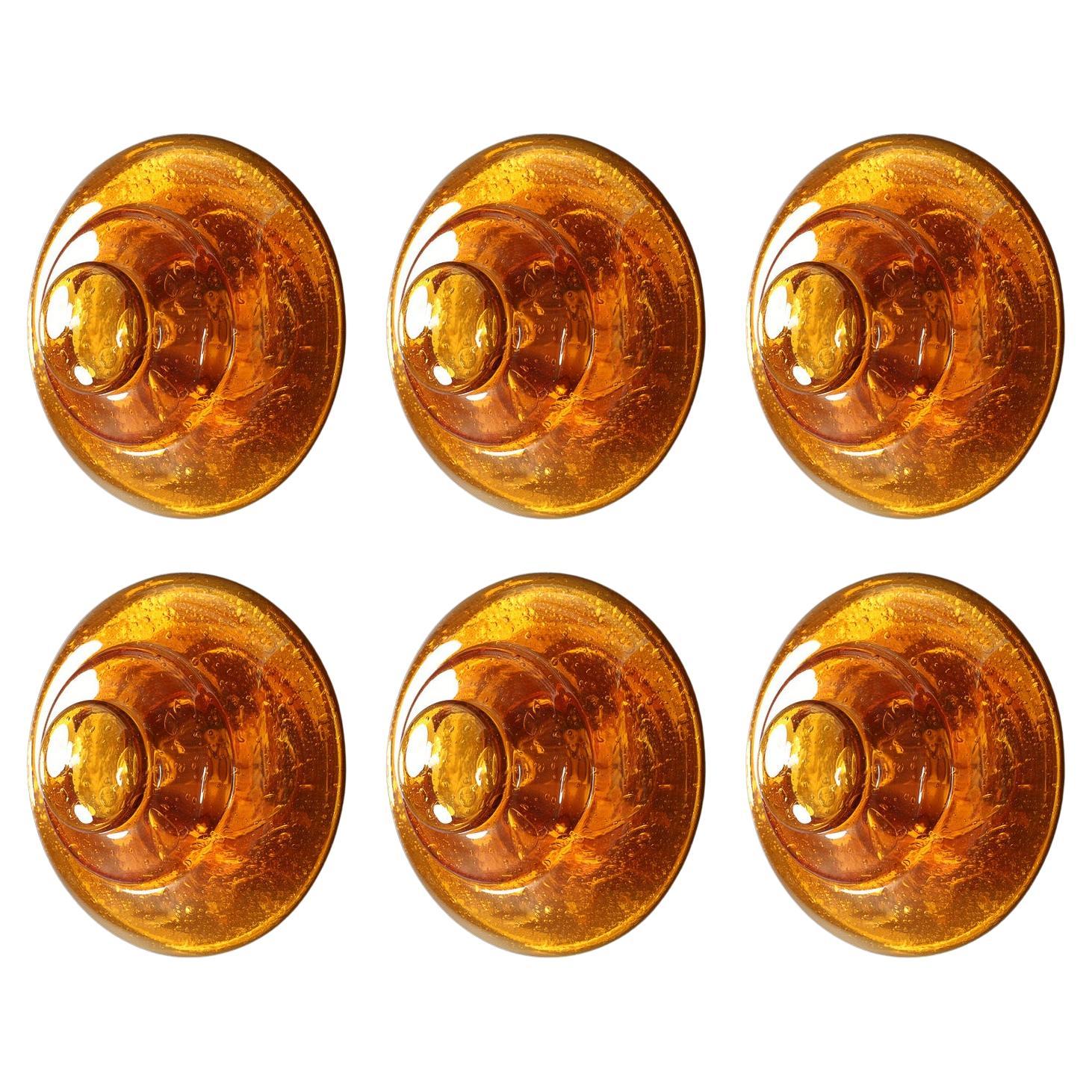Empotrable o aplique de cristal de Murano ámbar, Italia, años 60 - Soplado a mano en venta