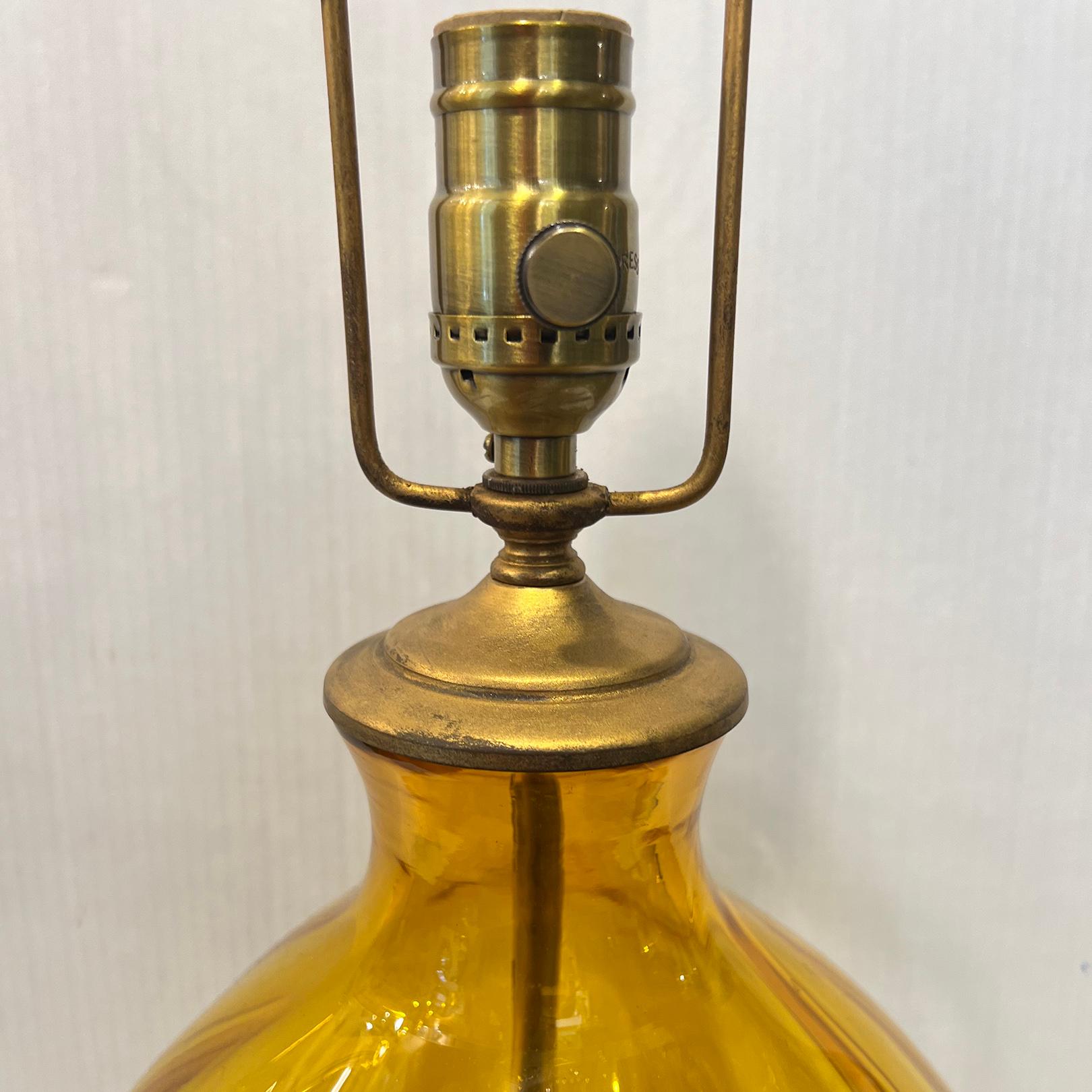 Amber Murano Glass Table Lamp In Good Condition For Sale In New York, NY
