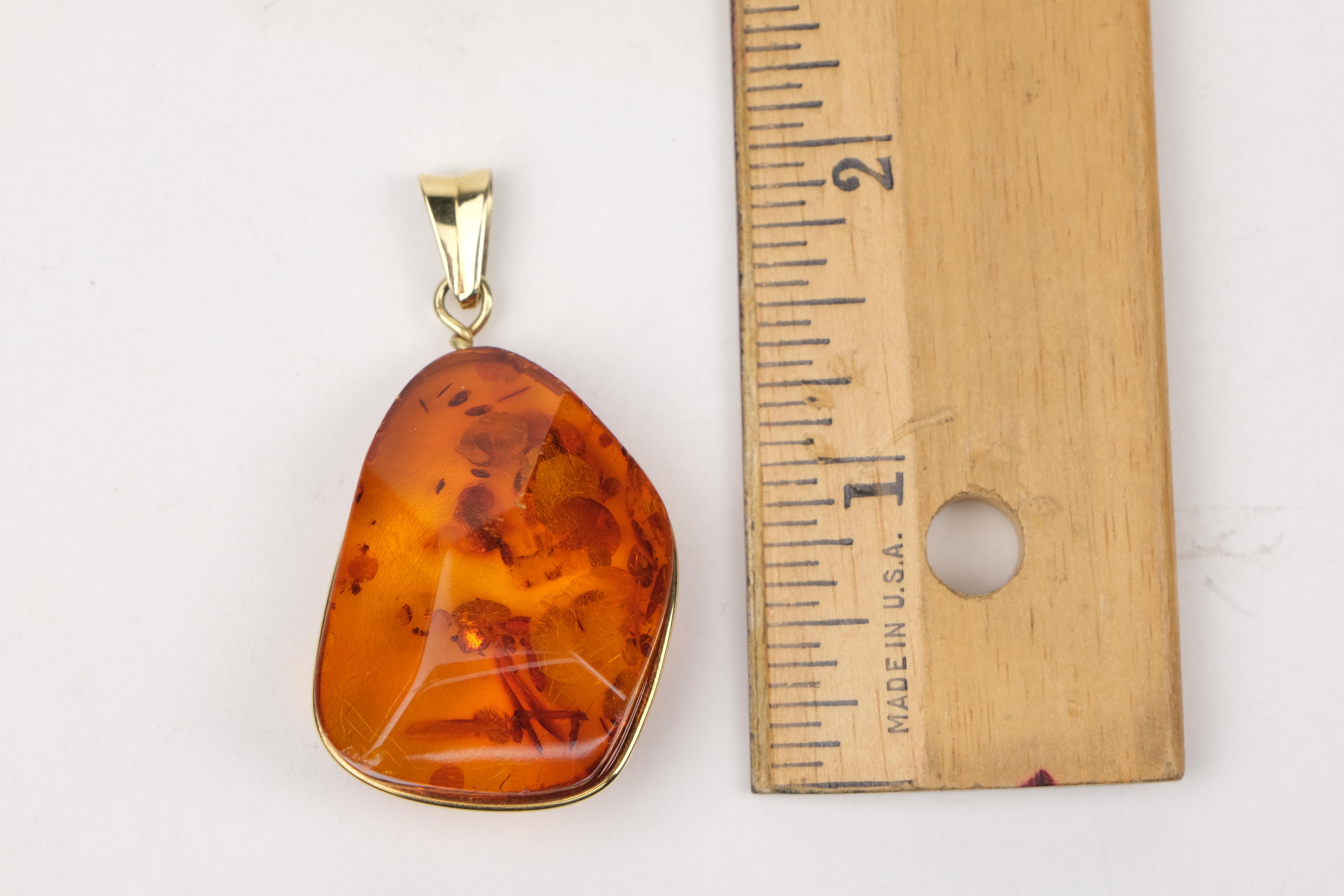 vintage amber pendant necklace