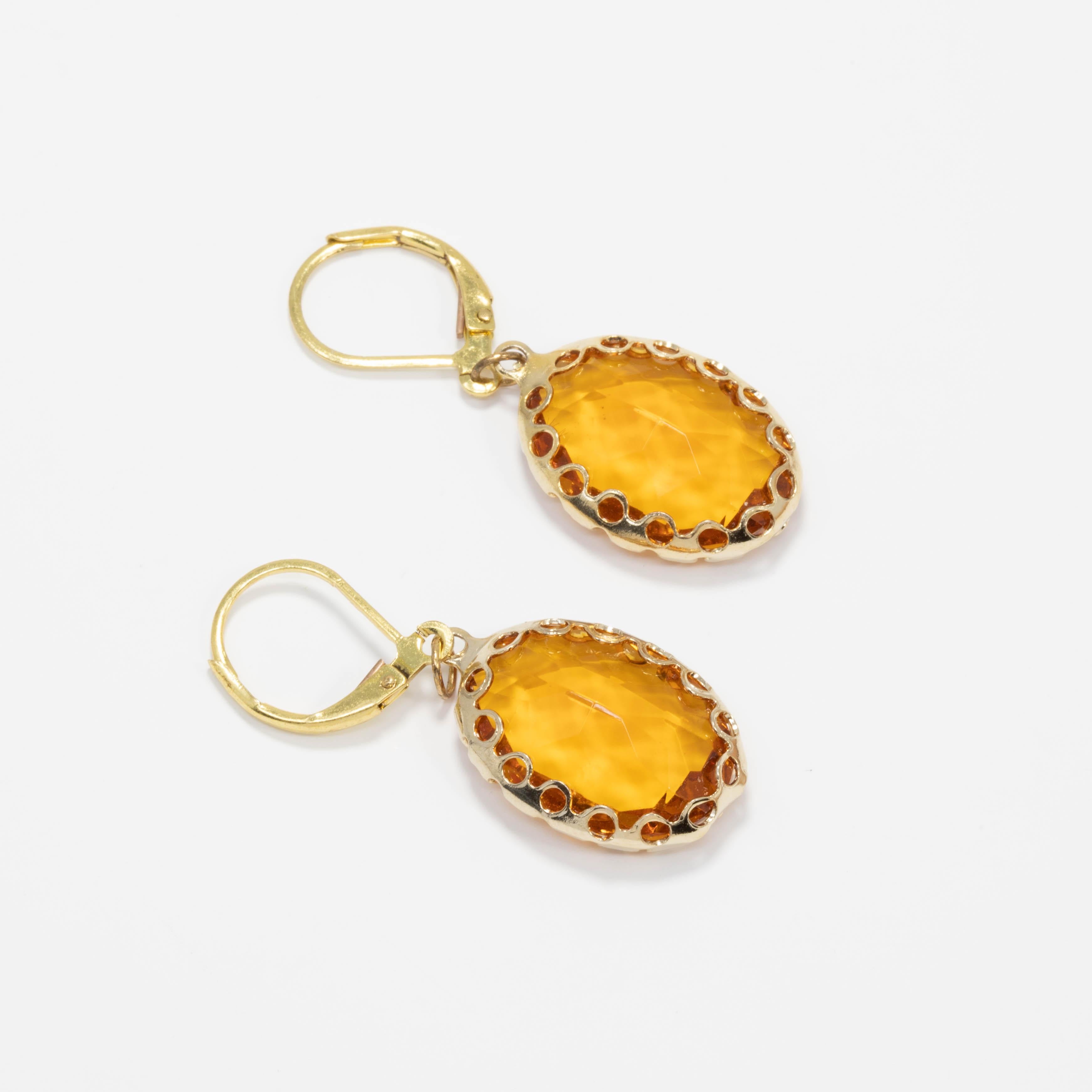 Amber Orange Crystal Dangling Lever Back Dangle Earrings in Gold In Good Condition For Sale In Milford, DE