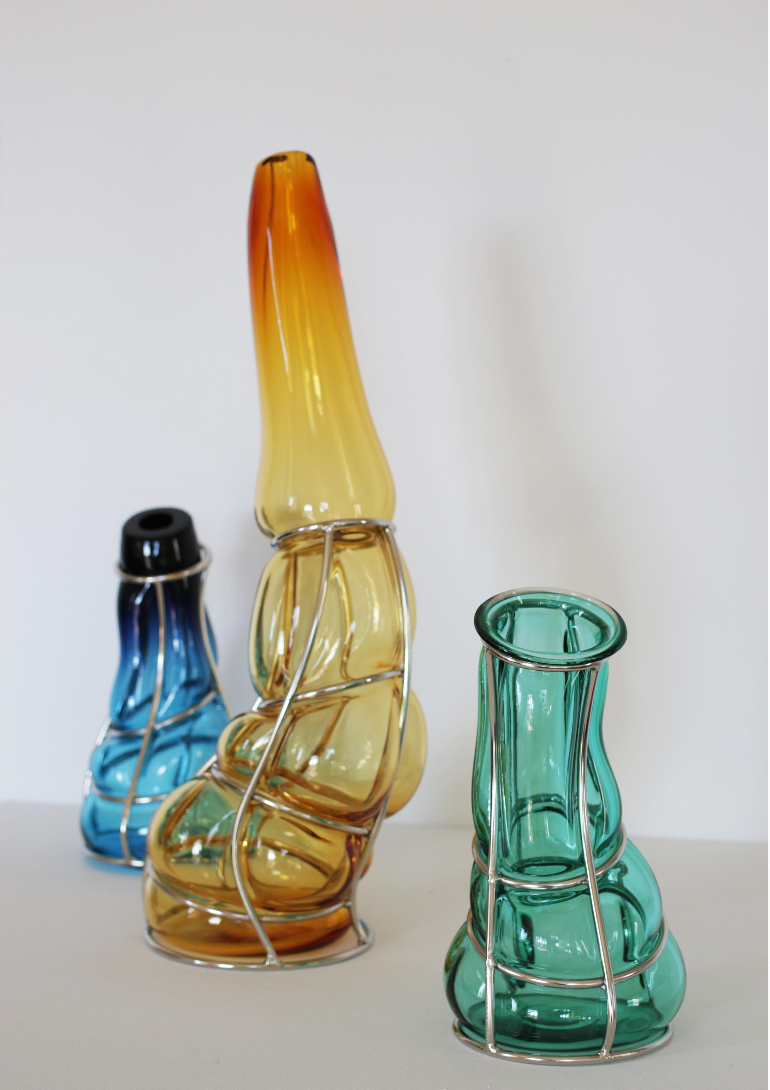 Italiano Vaso scultura Ambra Babà di Alice Crepaldi in vendita