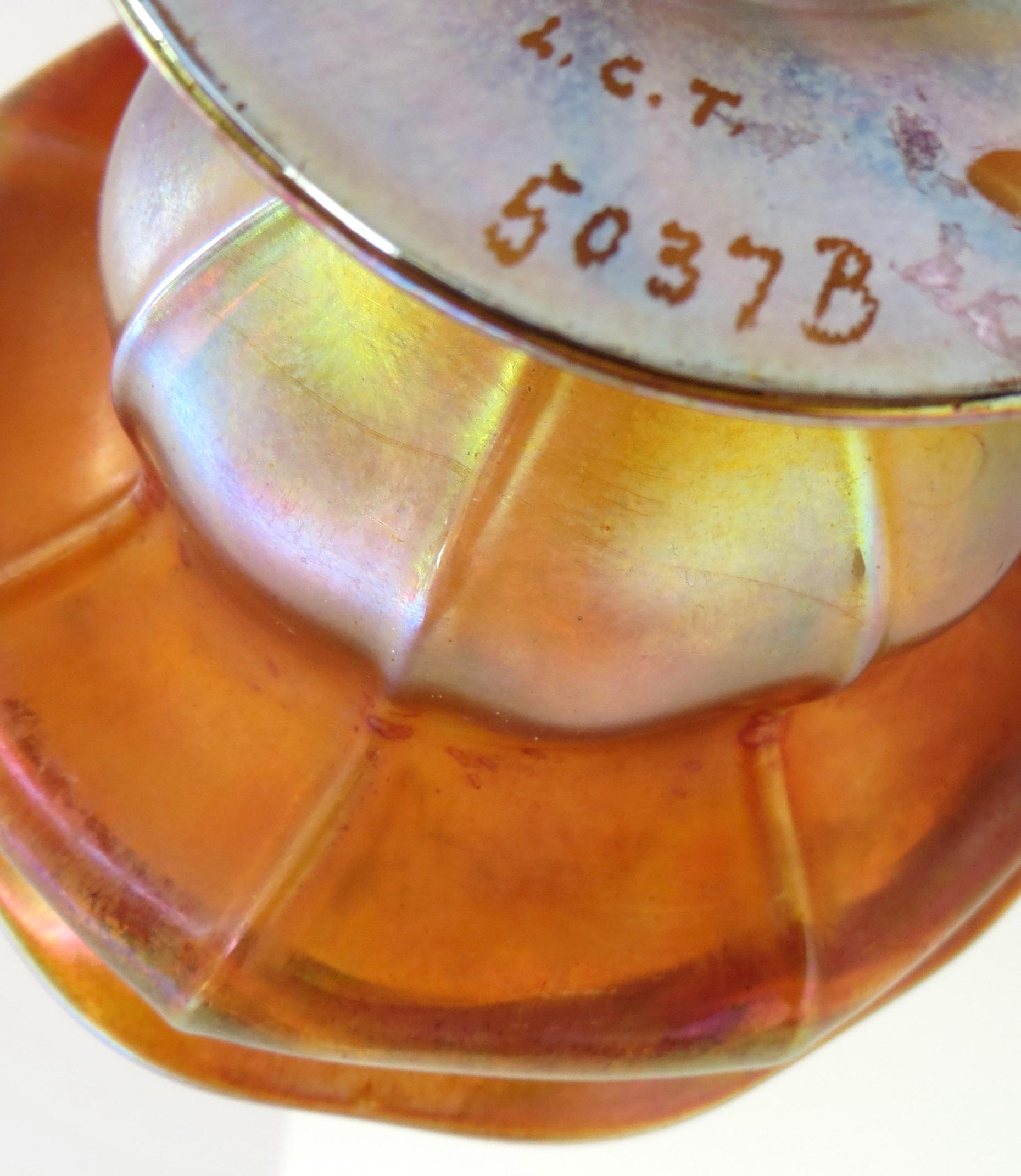 Fait main Compotier en verre favrile 