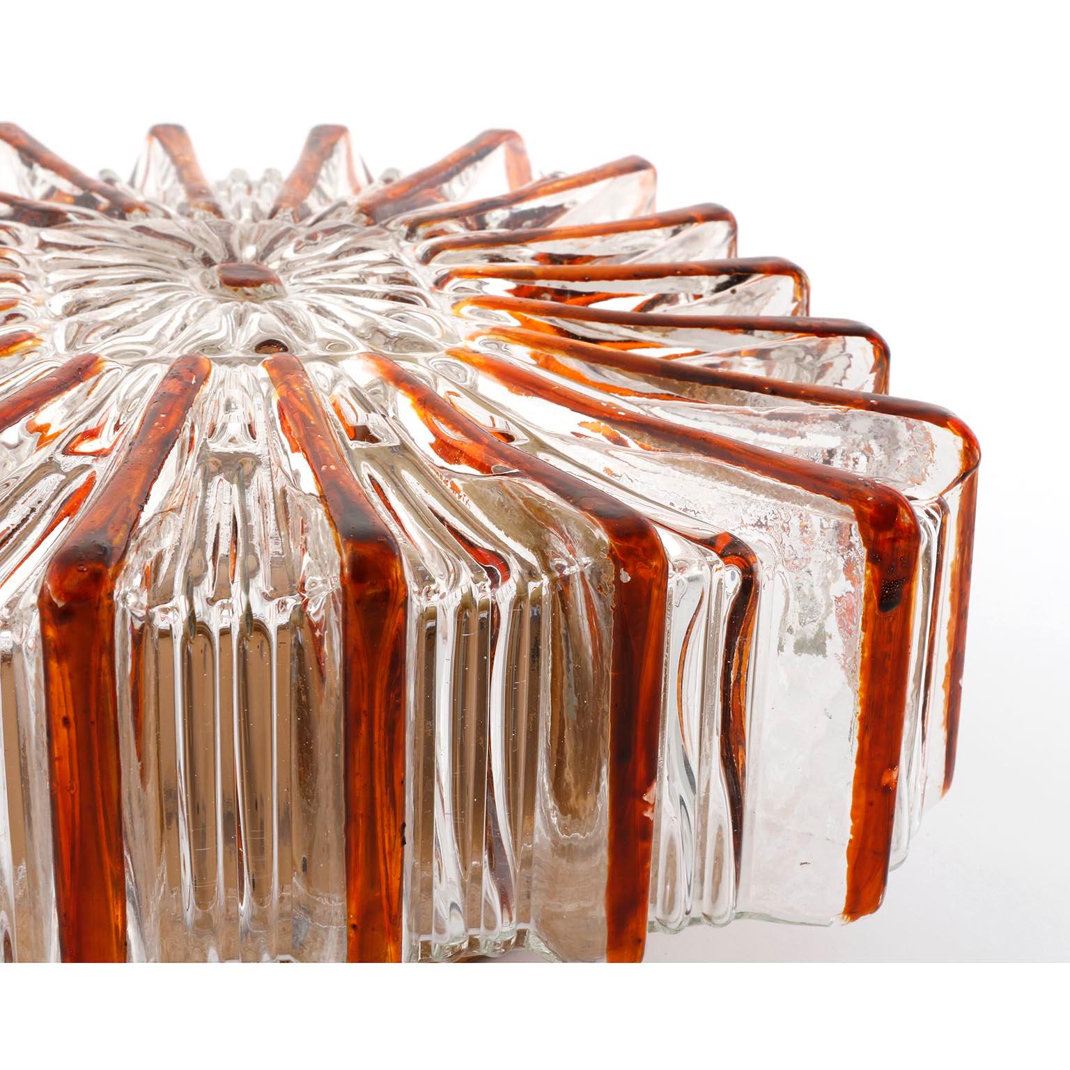 Amber Tone Sunburst Glass Sconce or Flush Mount Light Fixture, 1970 In Good Condition In Hausmannstätten, AT