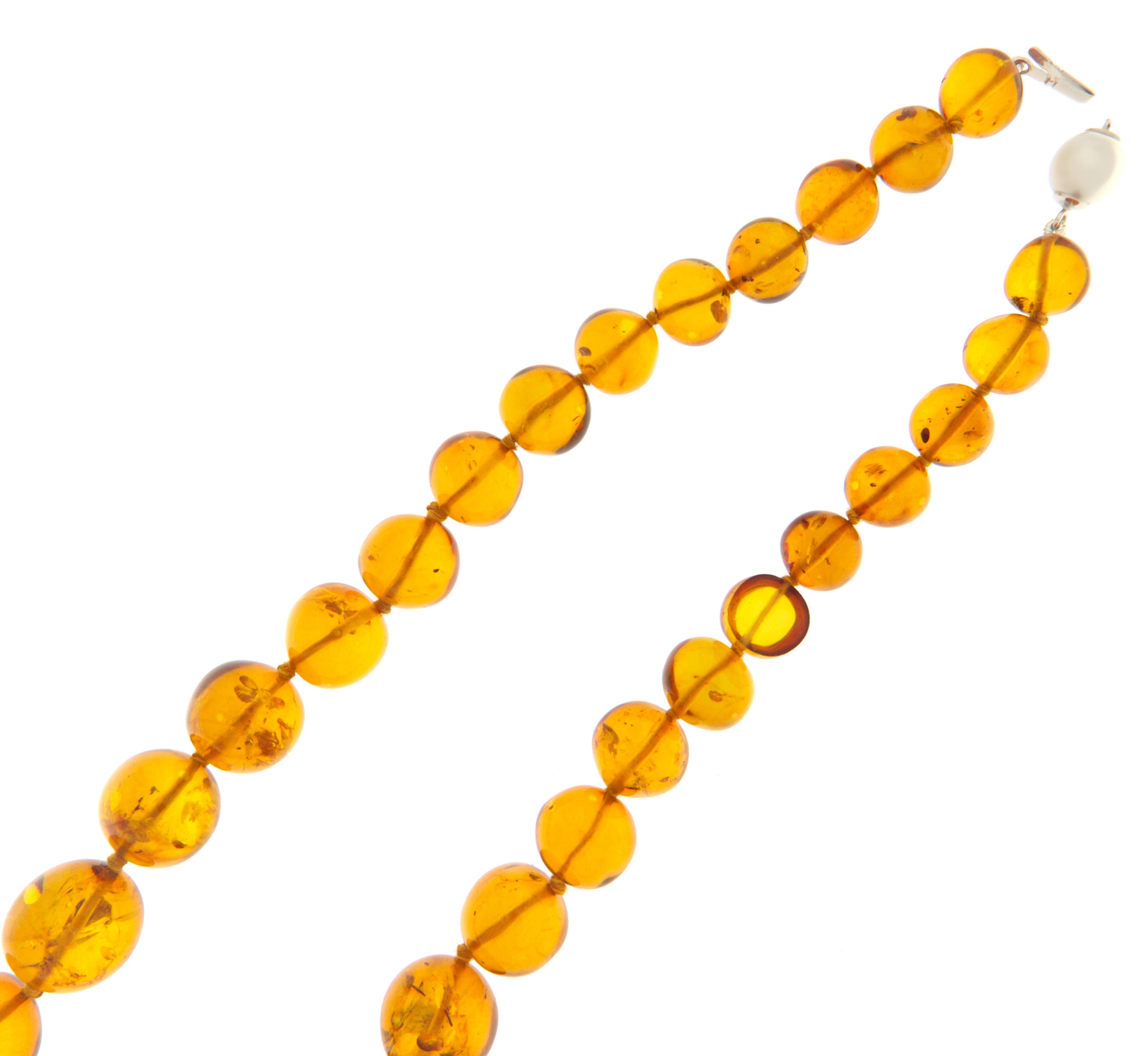 Contemporary Amber White Gold 18 Karat Ball Cut Necklace For Sale