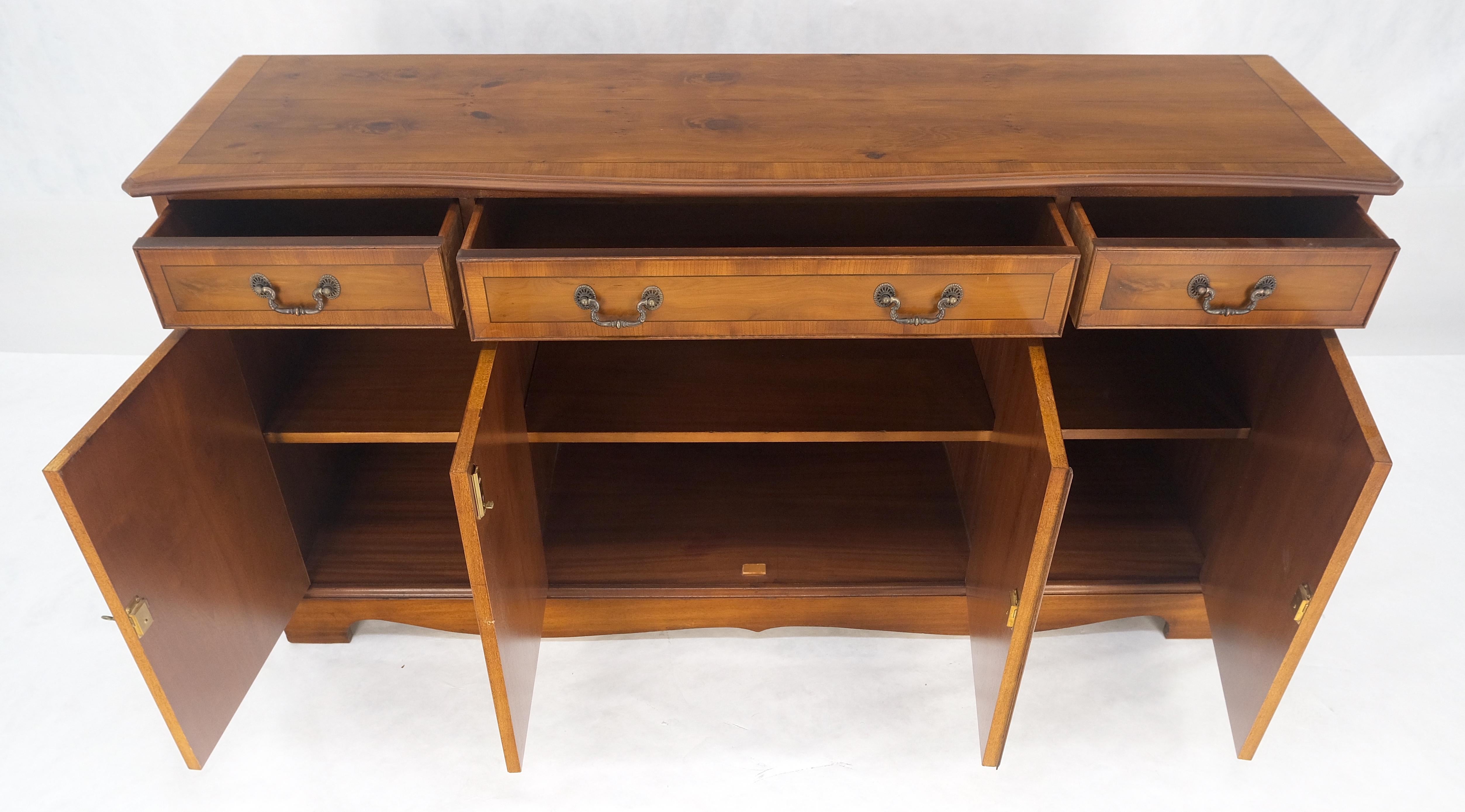 Tasso Credenza in legno di tasso ambrato a 4 cassetti con ante a scomparti c1979s Feder MINT in vendita